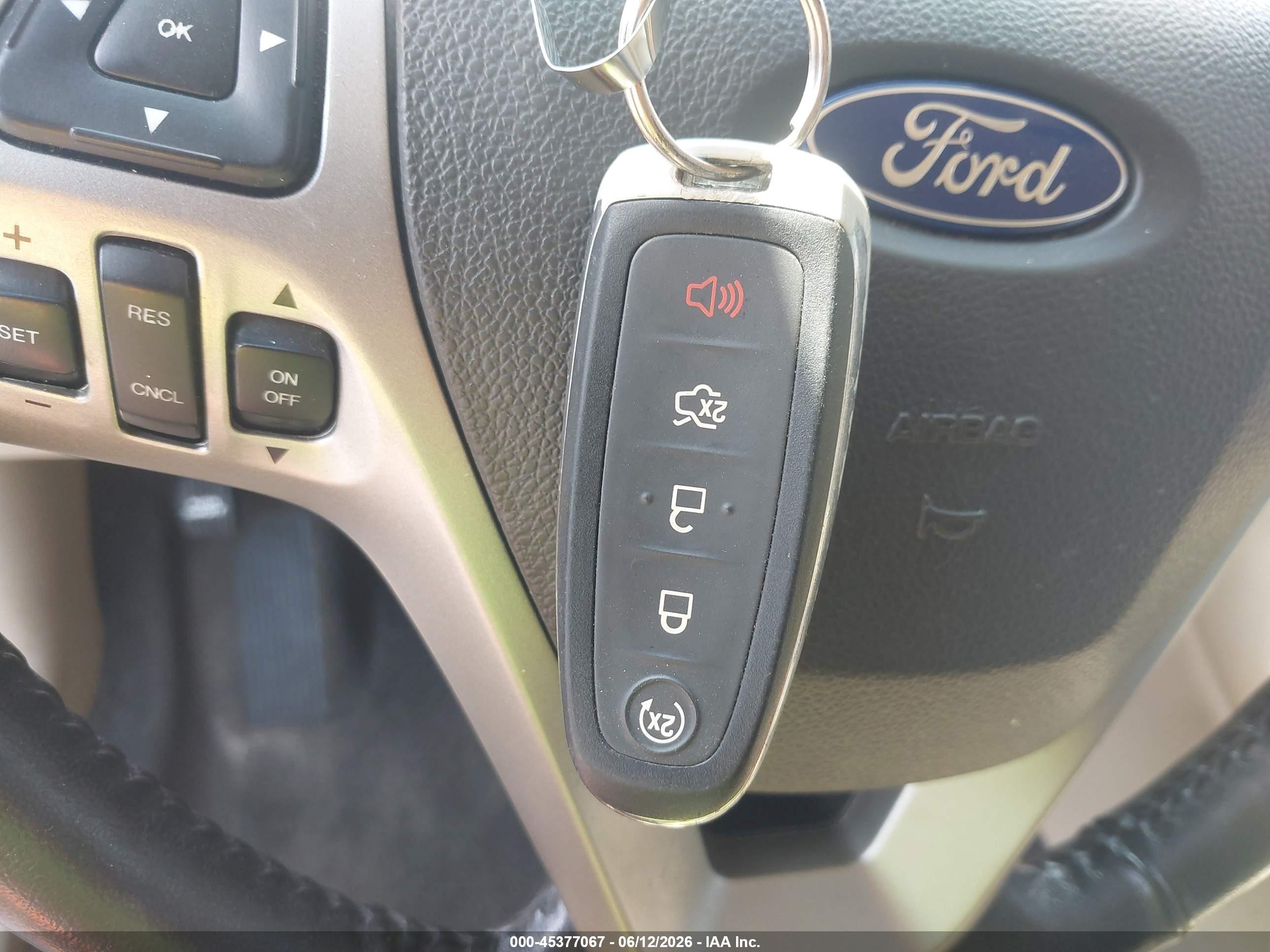 2015 Ford Taurus Sel Maroon vin: 1FAHP2E83FG202104