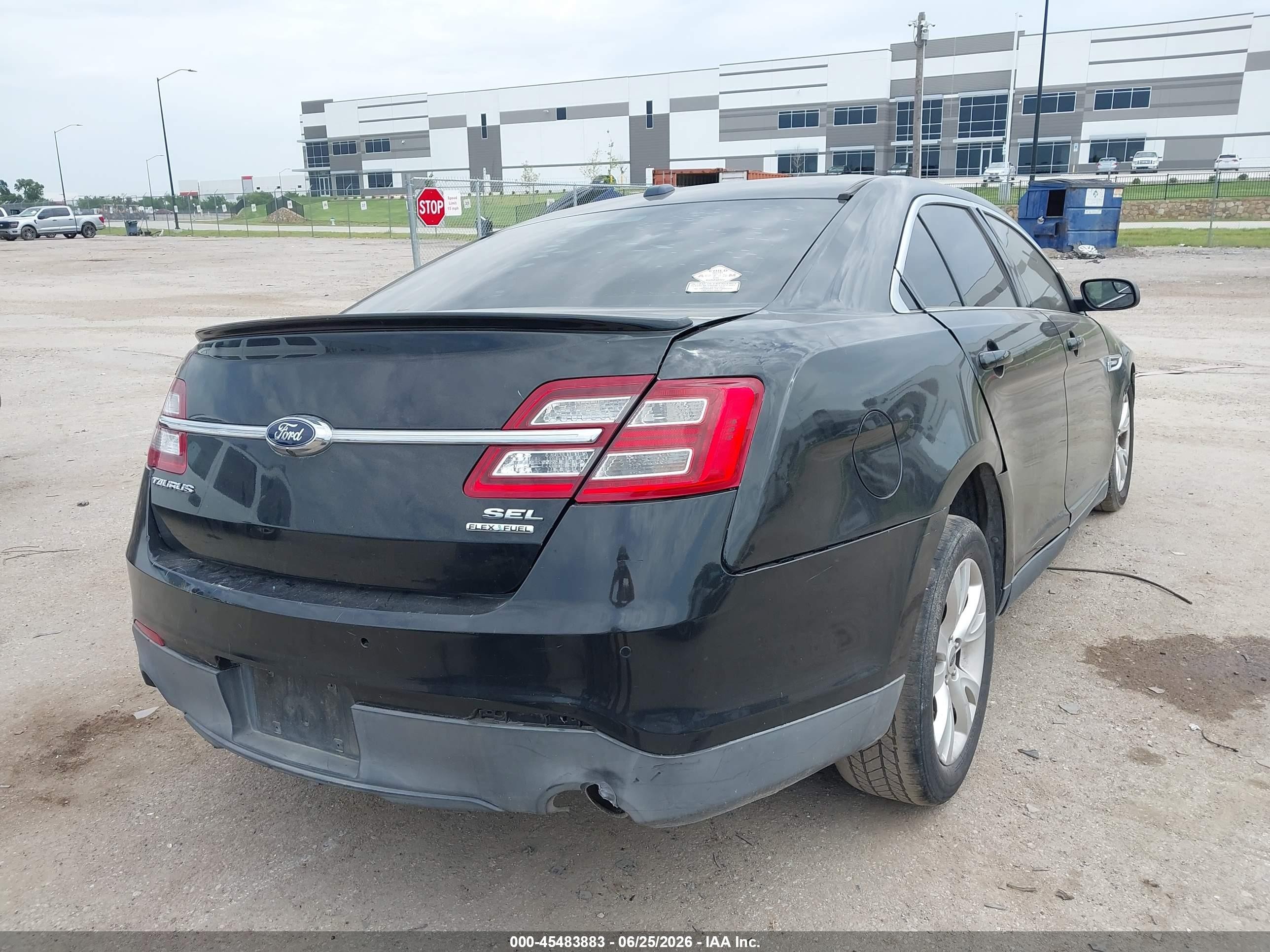 2015 Ford Taurus Sel Черный vin: 1FAHP2E83FG202992