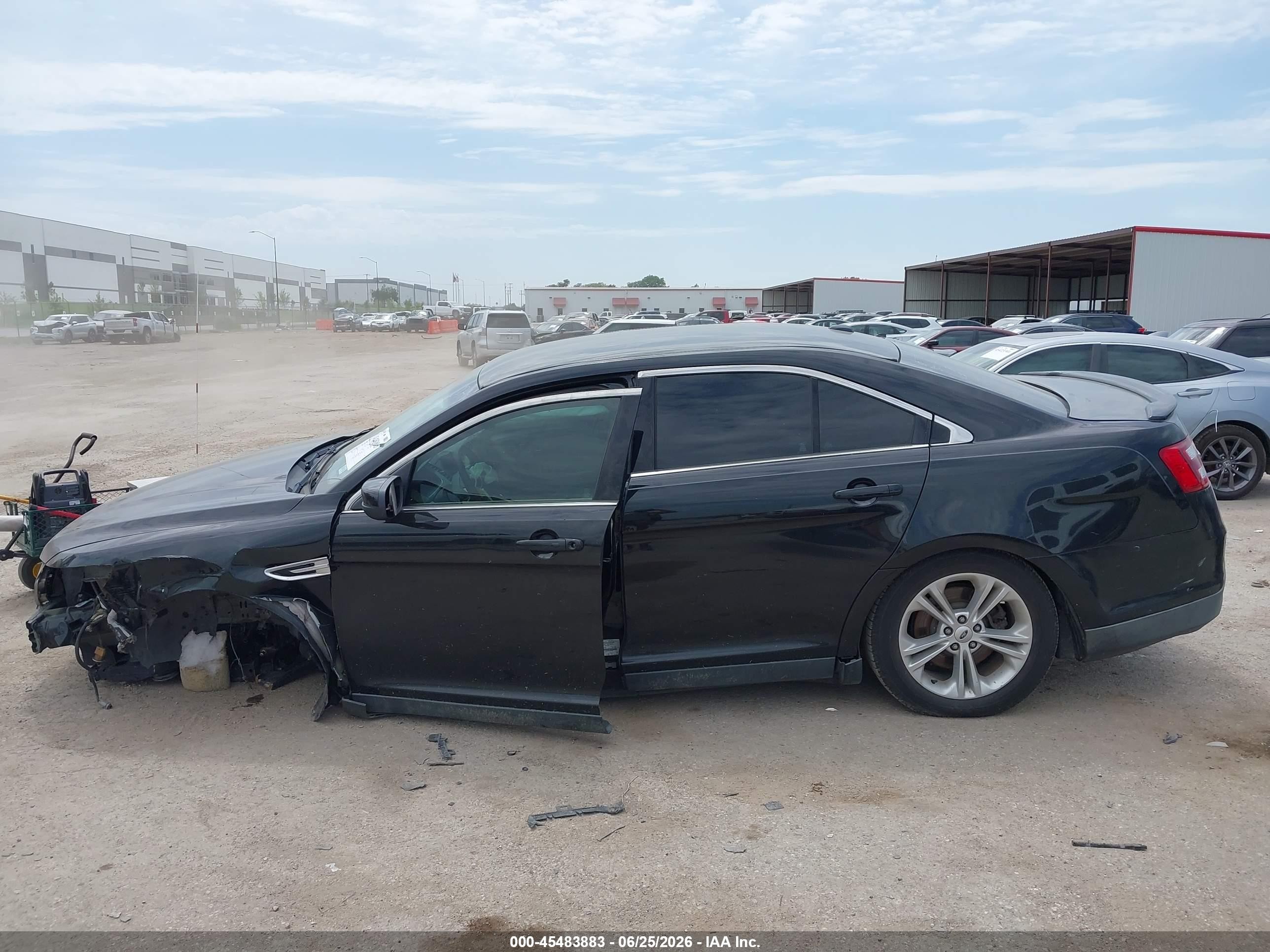 2015 Ford Taurus Sel Черный vin: 1FAHP2E83FG202992