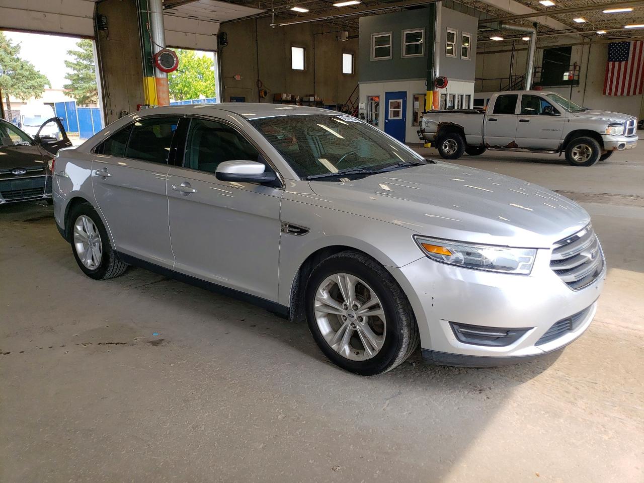 2013 Ford Taurus Sel Silver vin: 1FAHP2E84DG126325