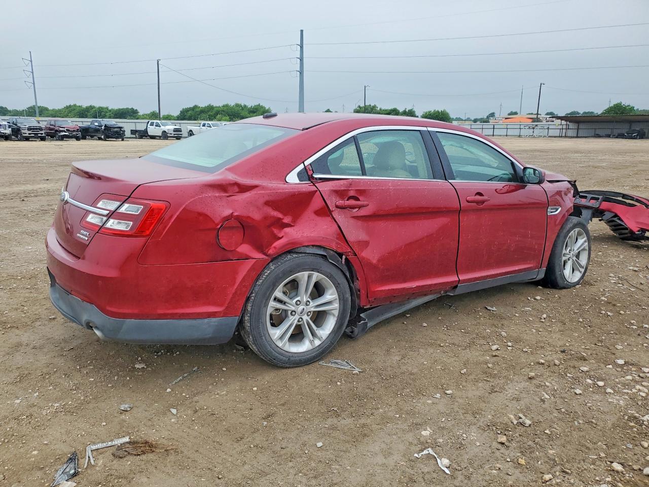 2013 Ford Taurus Sel Красный vin: 1FAHP2E84DG144467