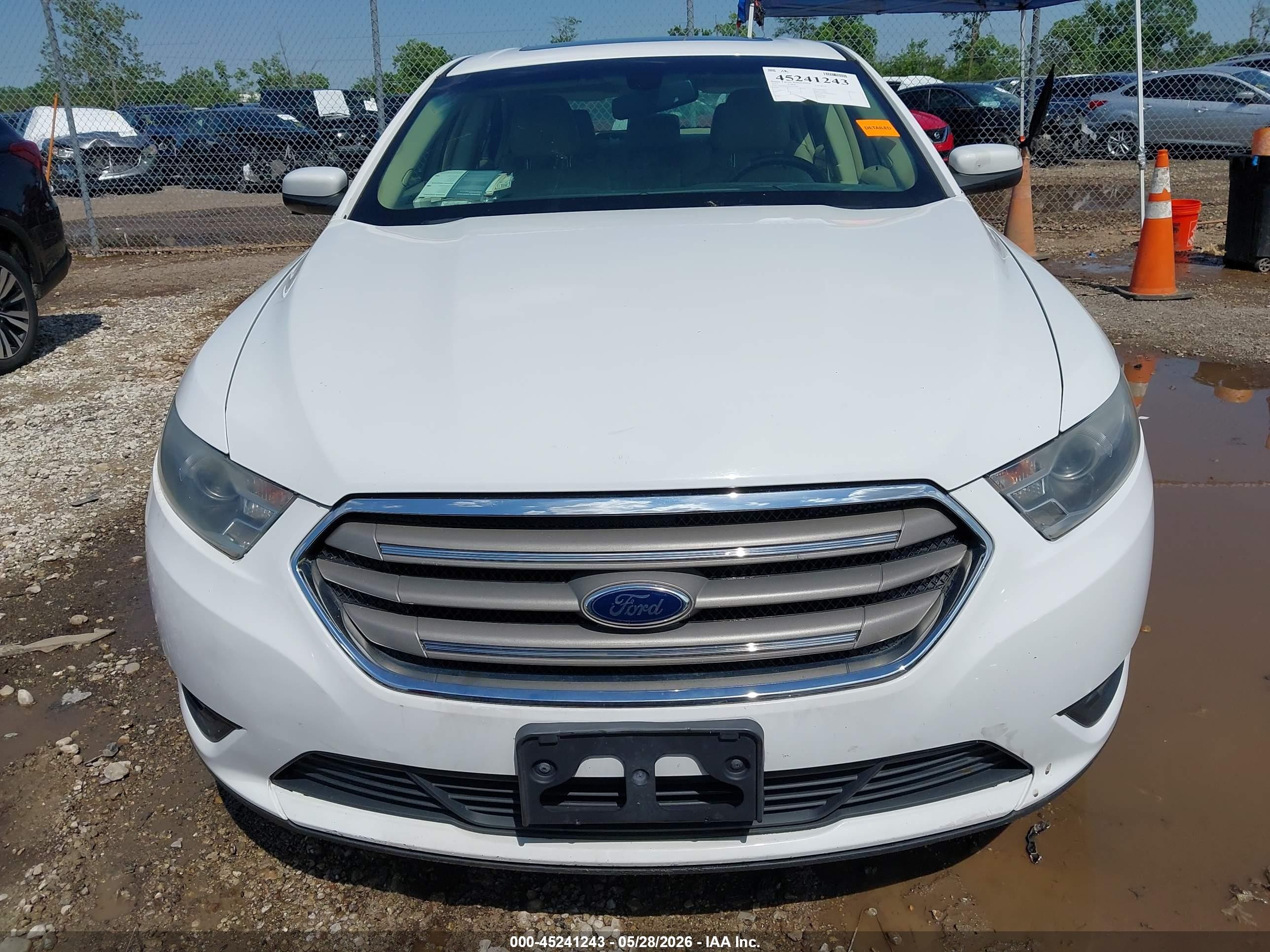2013 Ford Taurus Sel White vin: 1FAHP2E84DG159499