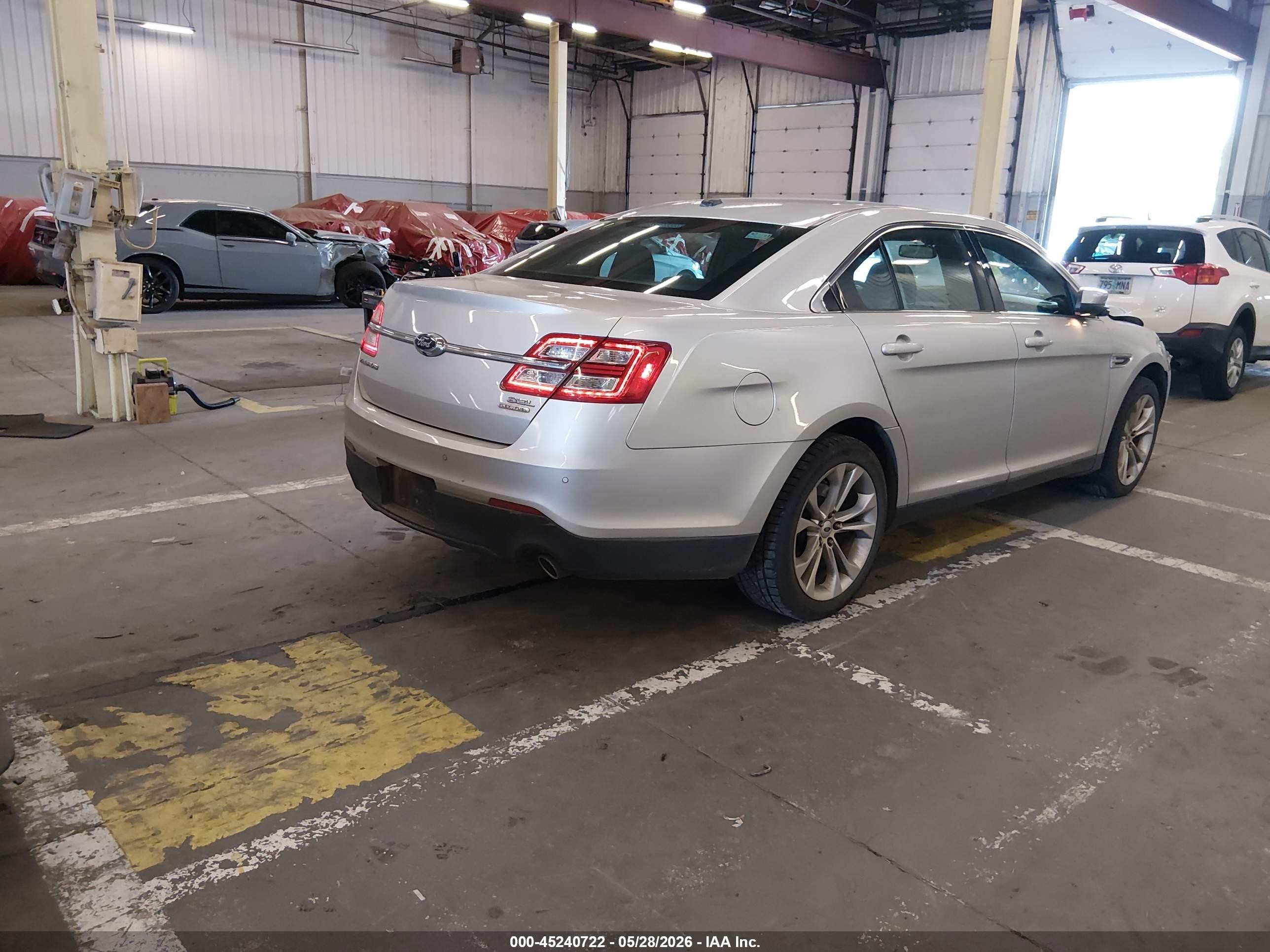 2013 Ford Taurus Sel Silver vin: 1FAHP2E84DG161527