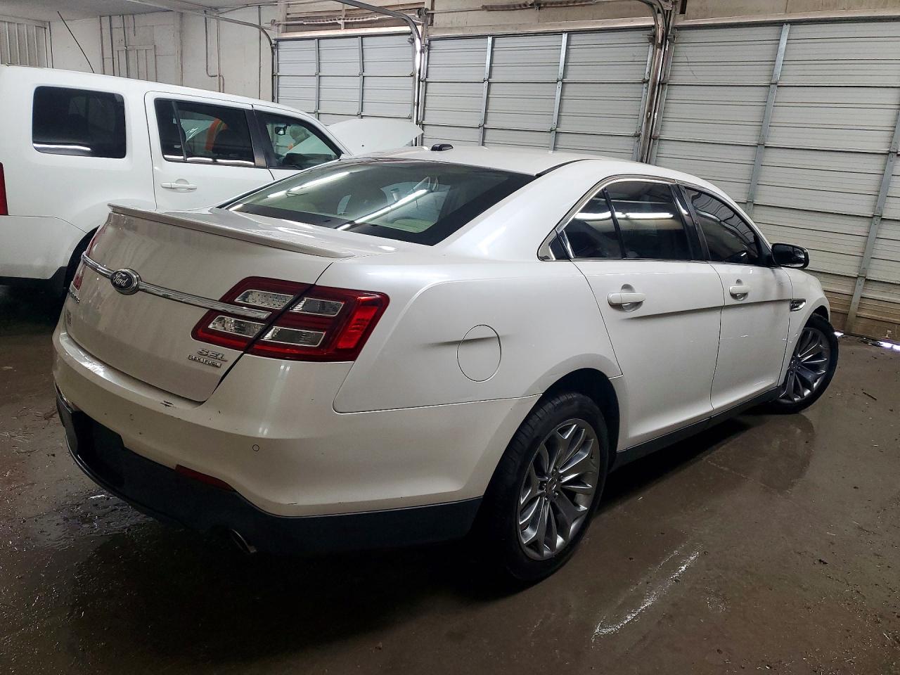 2013 Ford Taurus Sel White vin: 1FAHP2E84DG171572