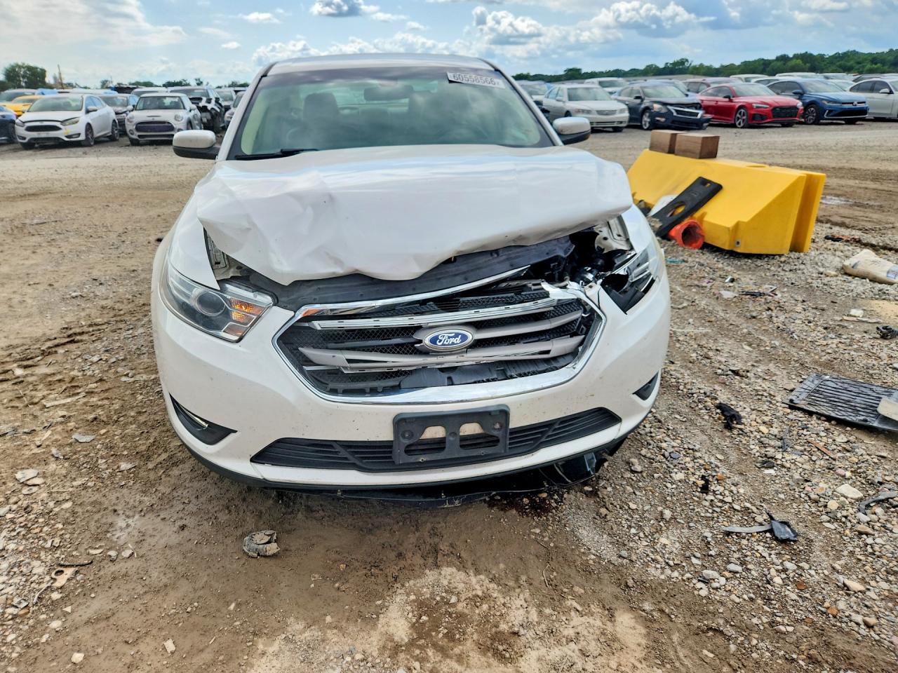 2013 Ford Taurus Sel Белый vin: 1FAHP2E84DG212136
