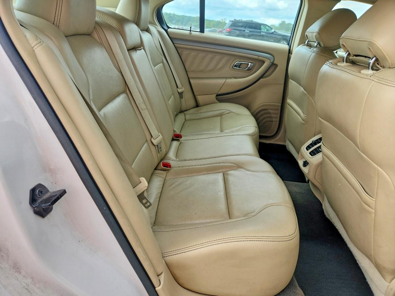 2013 Ford Taurus Sel Белый vin: 1FAHP2E84DG212136