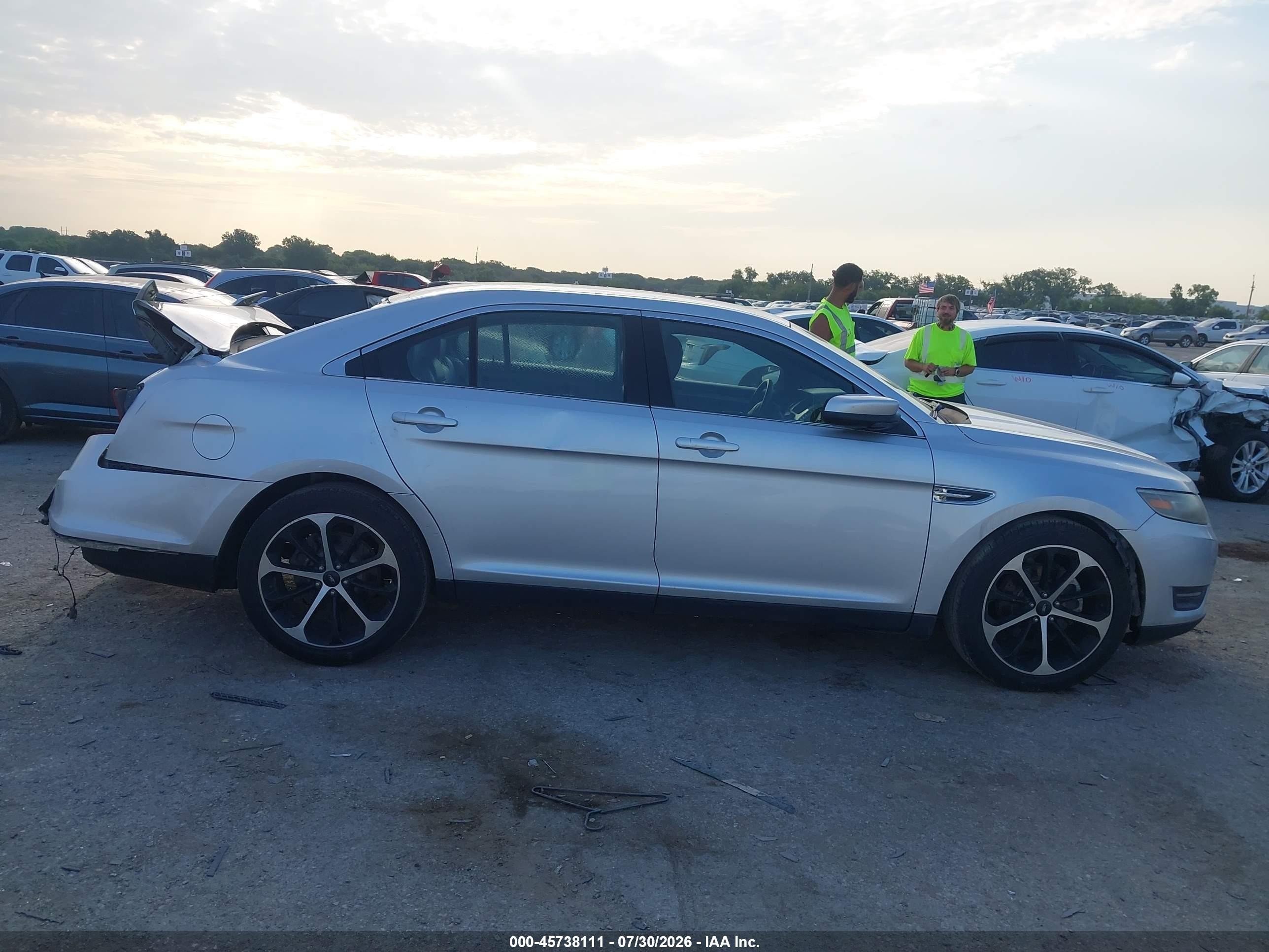 2014 Ford Taurus Sel Silver vin: 1FAHP2E84EG134152