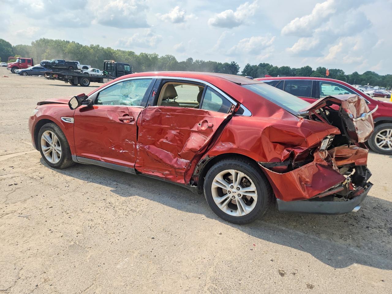 2014 Ford Taurus Sel Maroon vin: 1FAHP2E84EG177650
