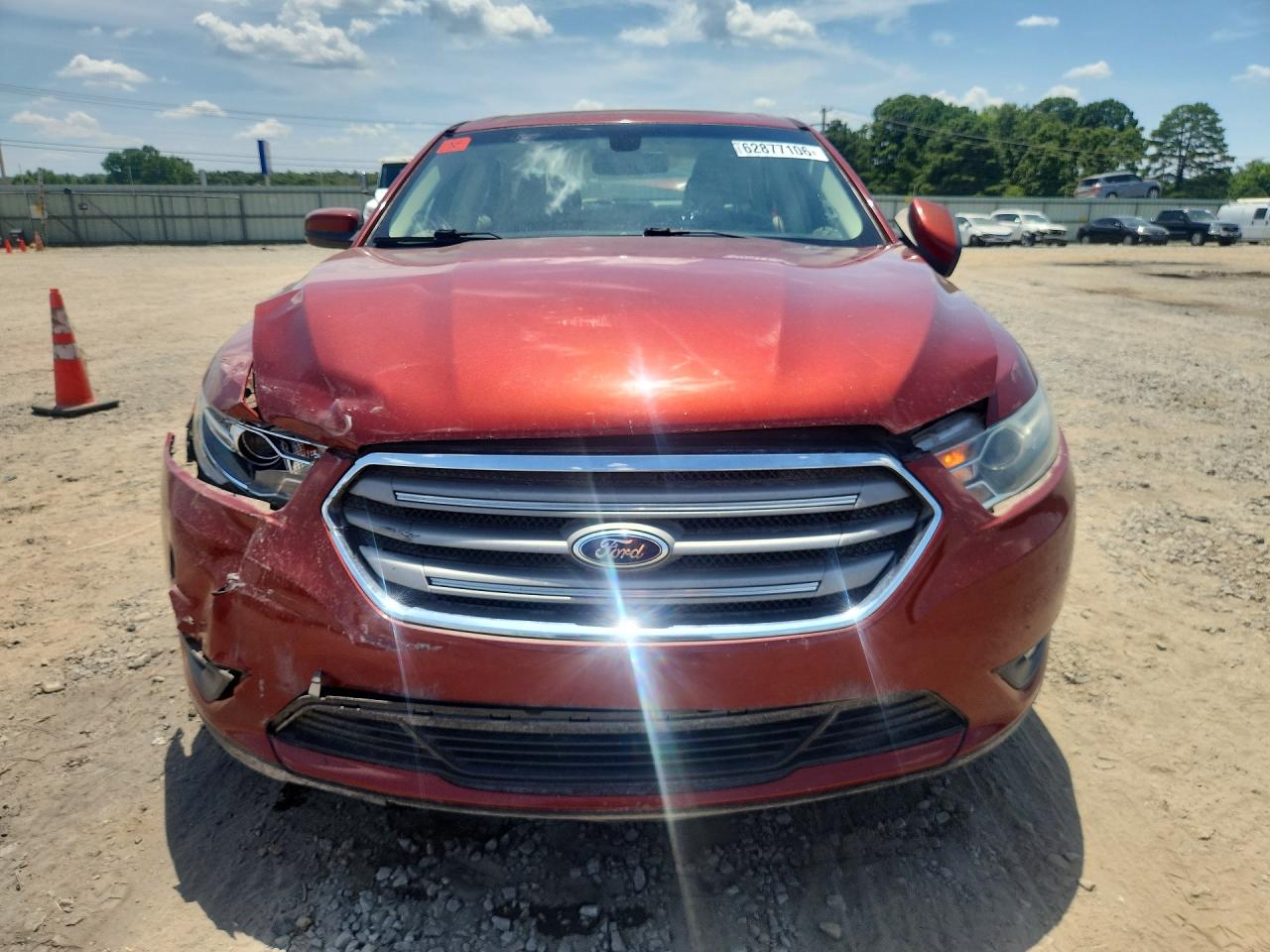 2014 Ford Taurus Sel Maroon vin: 1FAHP2E84EG177650
