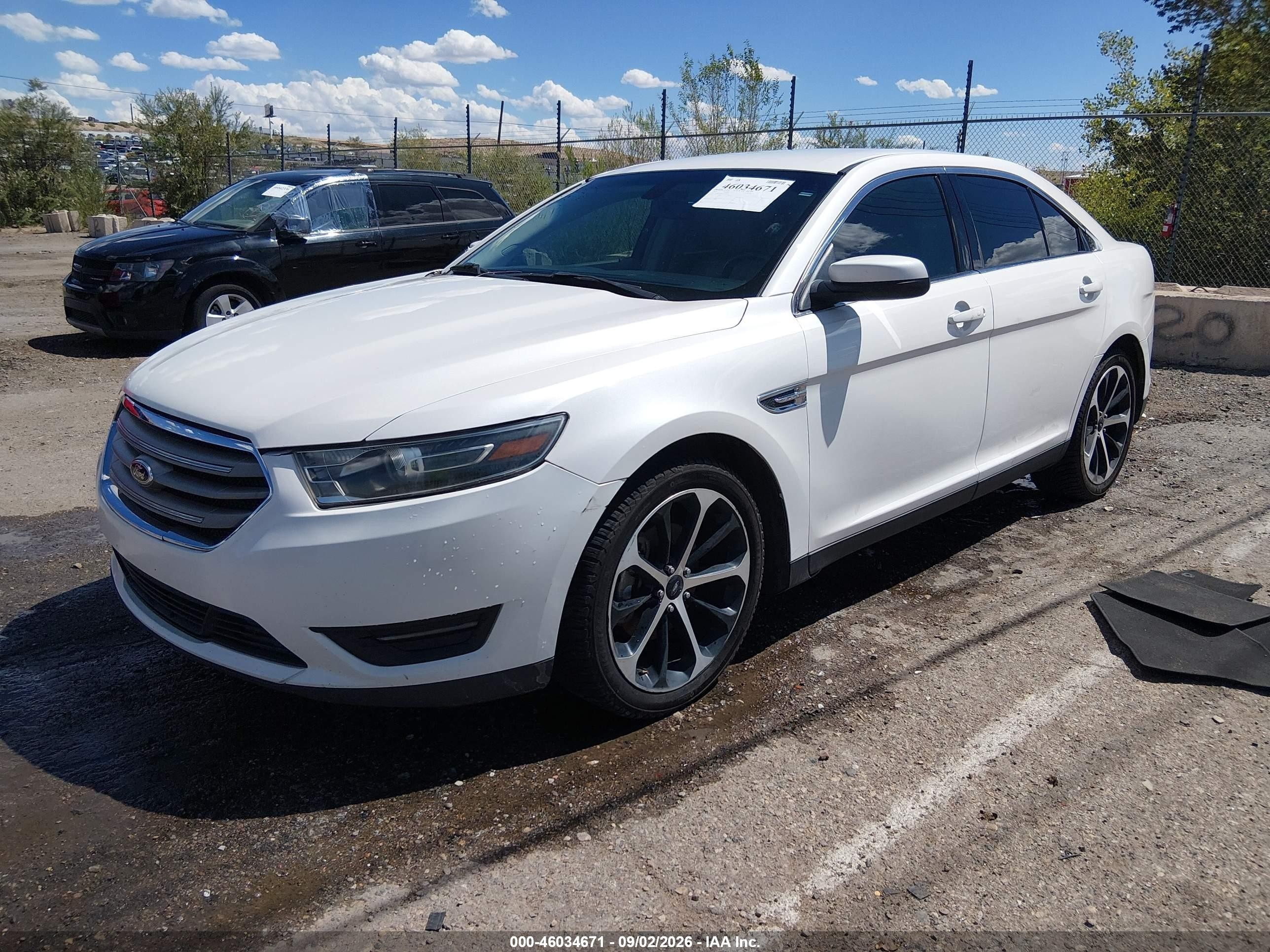 2015 Ford Taurus Sel White vin: 1FAHP2E84FG119328