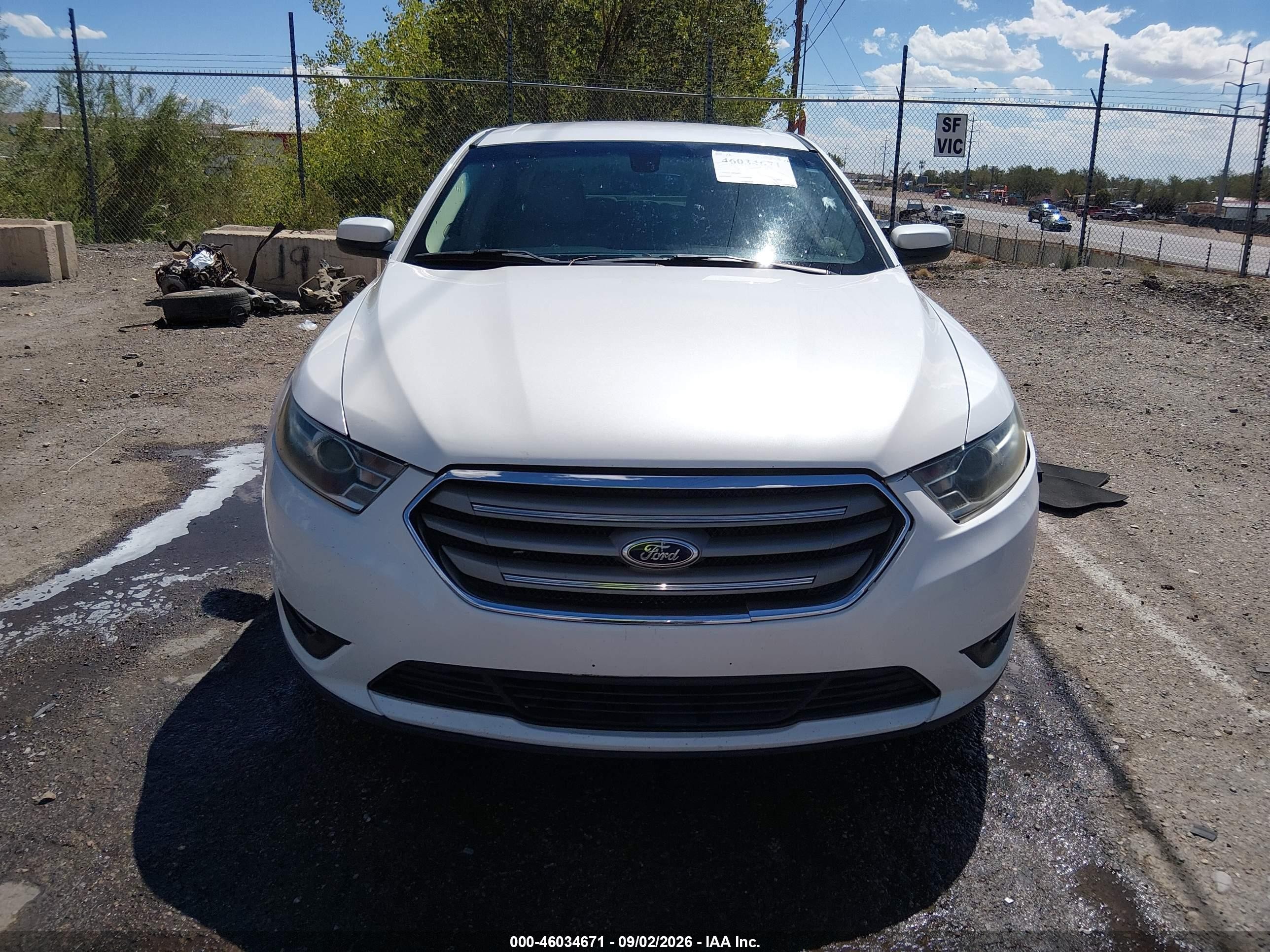 2015 Ford Taurus Sel White vin: 1FAHP2E84FG119328