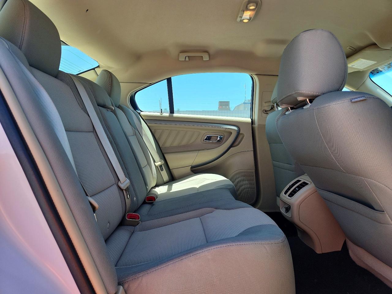 2015 Ford Taurus Sel White vin: 1FAHP2E84FG173003