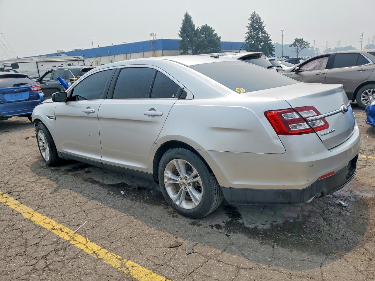 2013 Ford Taurus Sel Silver vin: 1FAHP2E85DG152156
