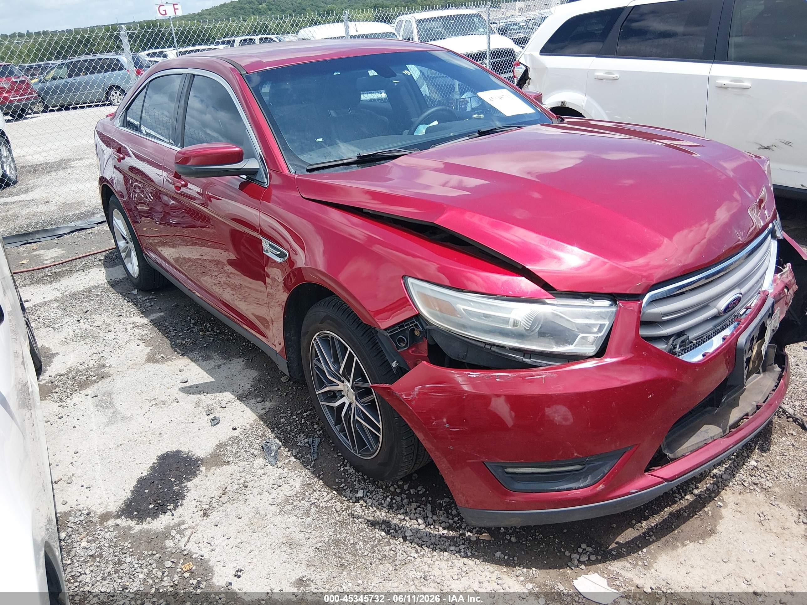 2013 Ford Taurus Sel Red vin: 1FAHP2E85DG172228