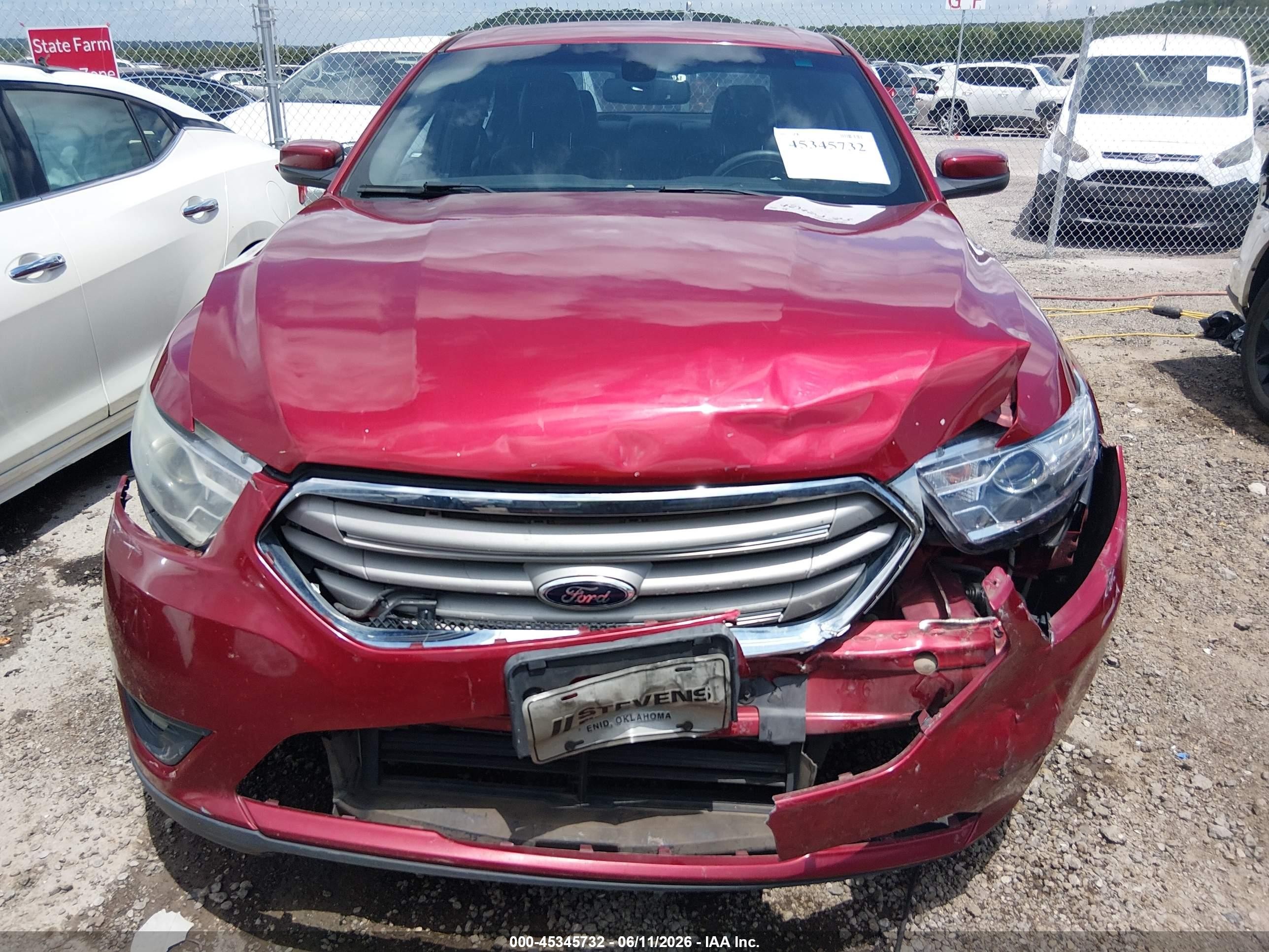 2013 Ford Taurus Sel Red vin: 1FAHP2E85DG172228