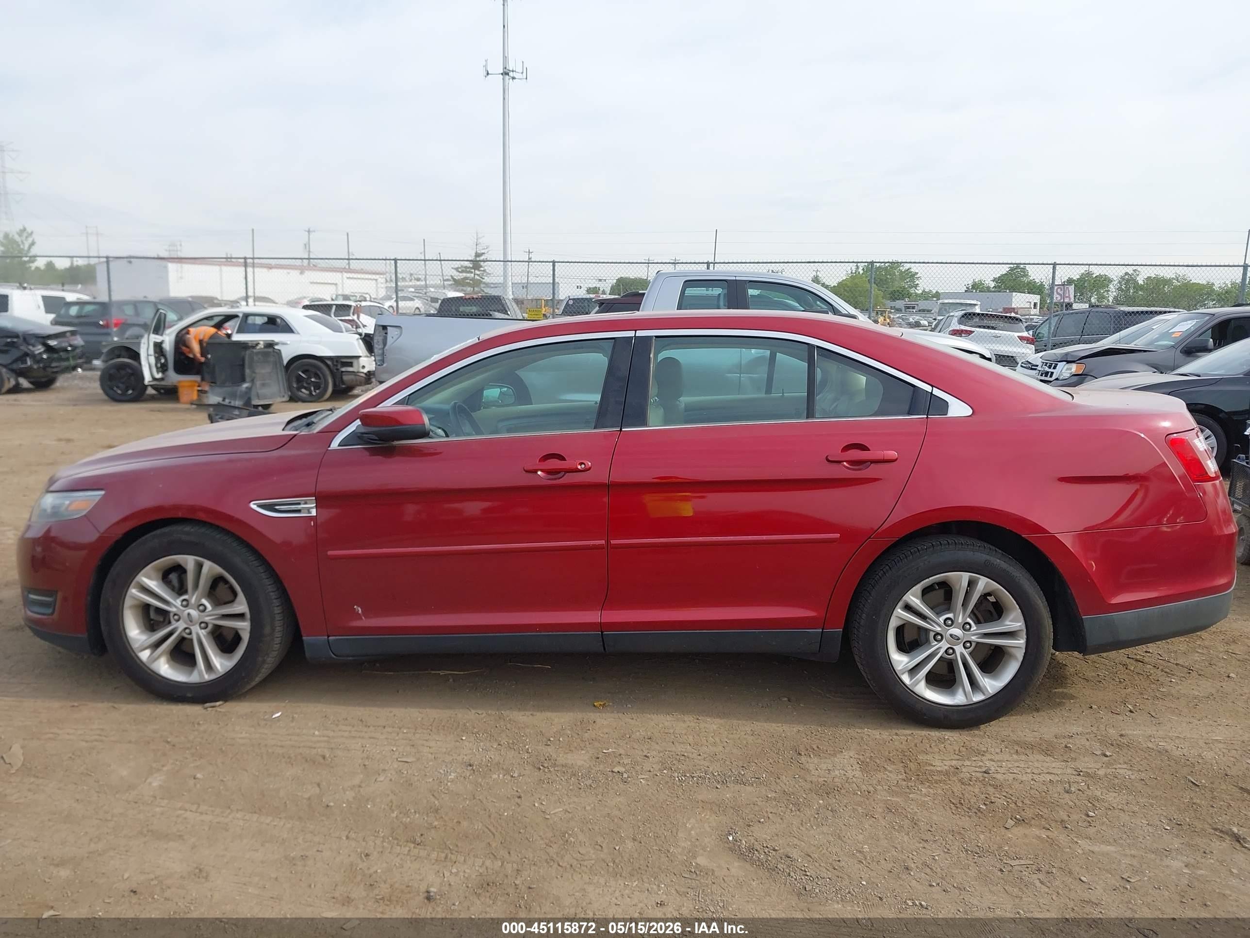 2014 Ford Taurus Sel Burgundy vin: 1FAHP2E85EG140252