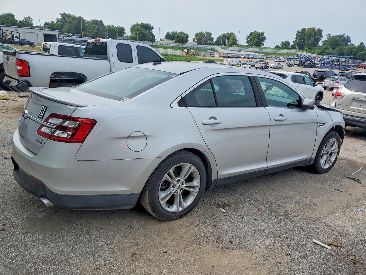 2014 Ford Taurus Sel Silver vin: 1FAHP2E85EG157701