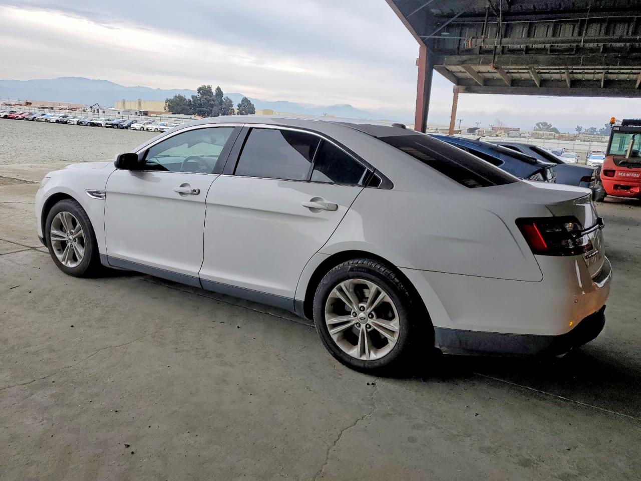 2015 Ford Taurus Sel White vin: 1FAHP2E85FG154511