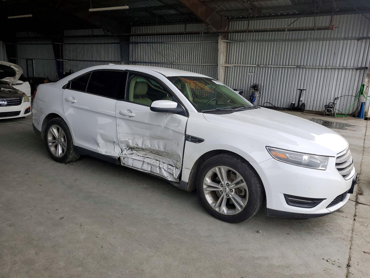 2015 Ford Taurus Sel White vin: 1FAHP2E85FG154511