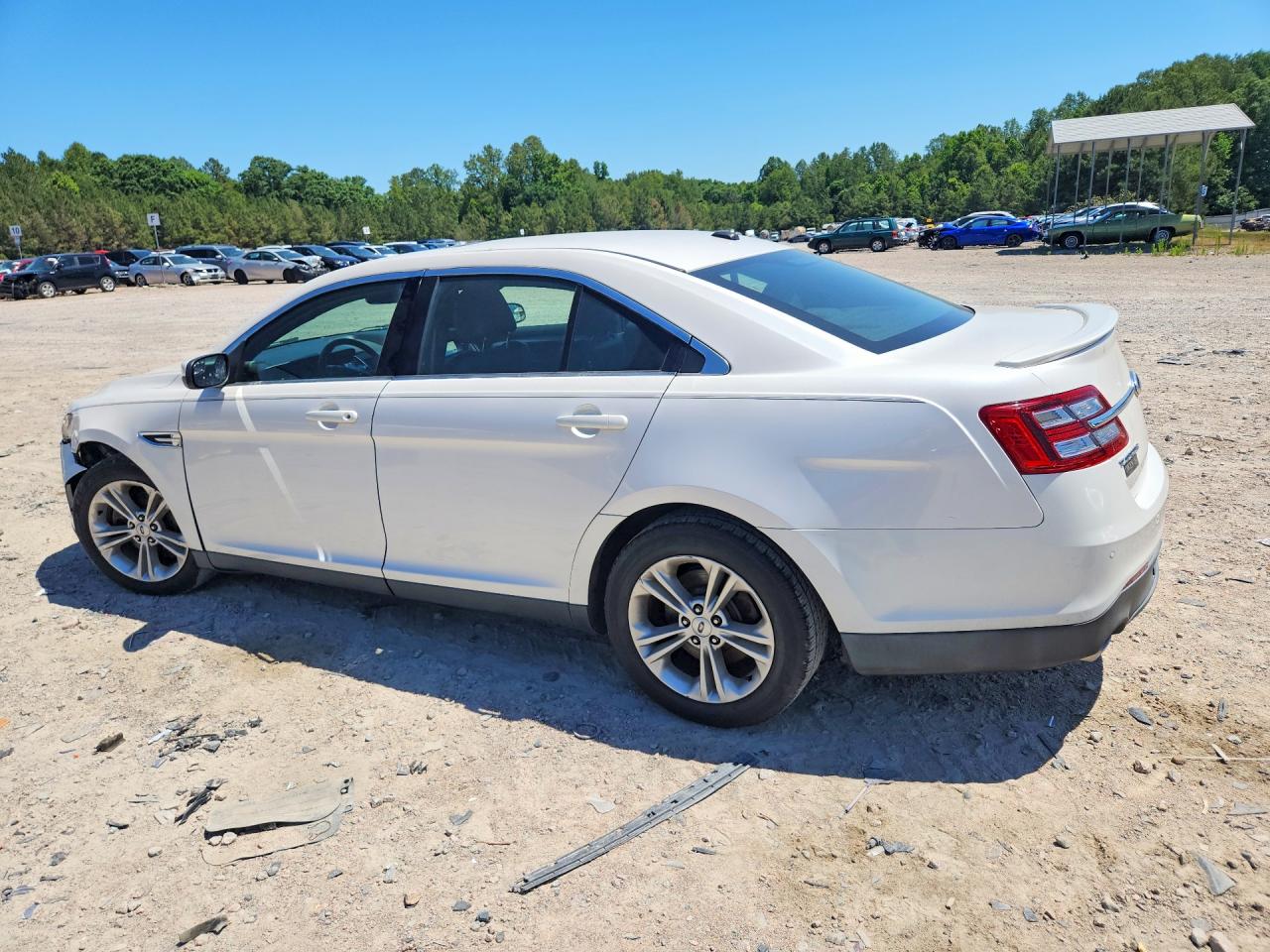 2013 Ford Taurus Sel Белый vin: 1FAHP2E86DG111227
