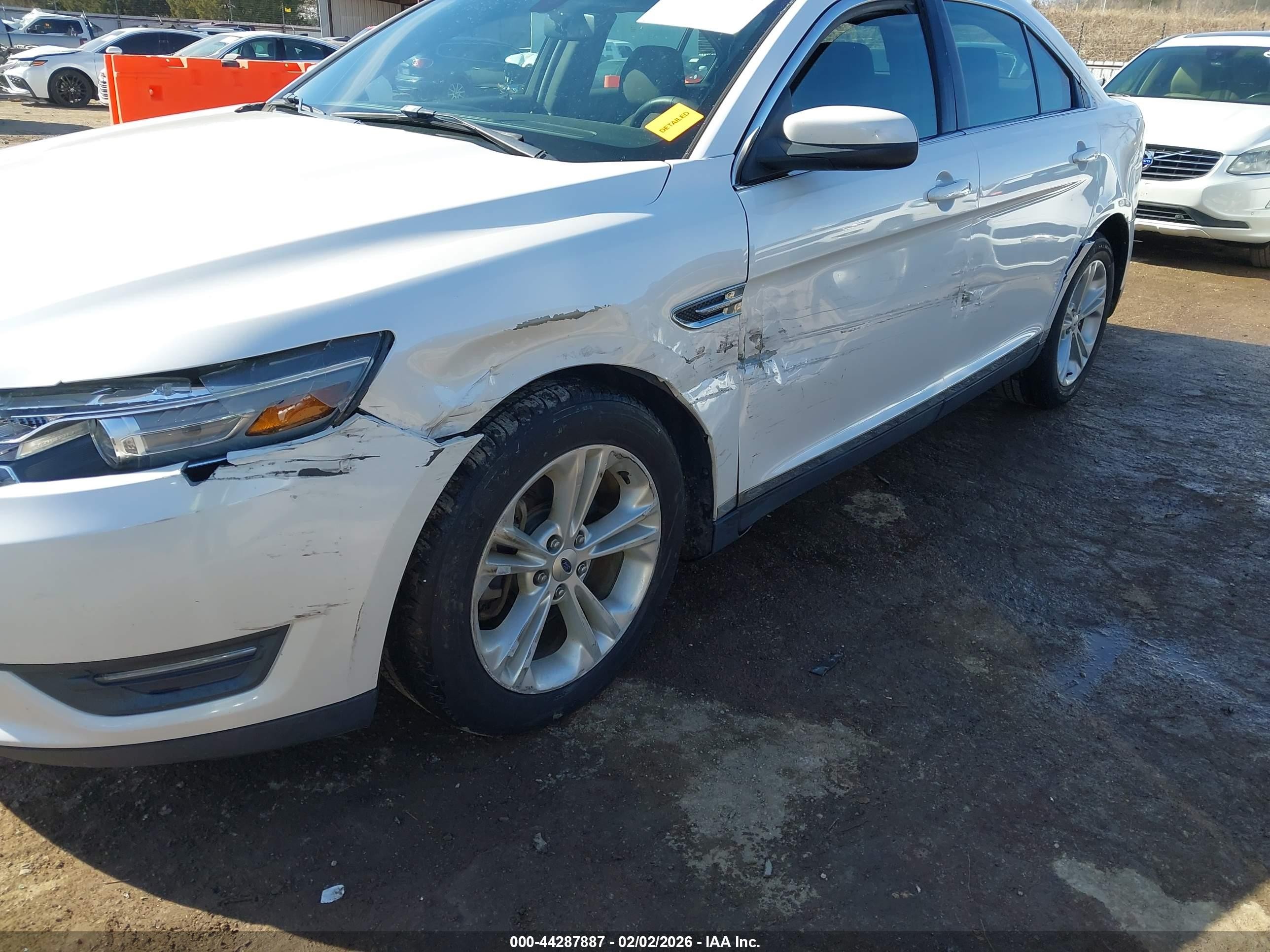 2013 Ford Taurus Sel White vin: 1FAHP2E86DG220545