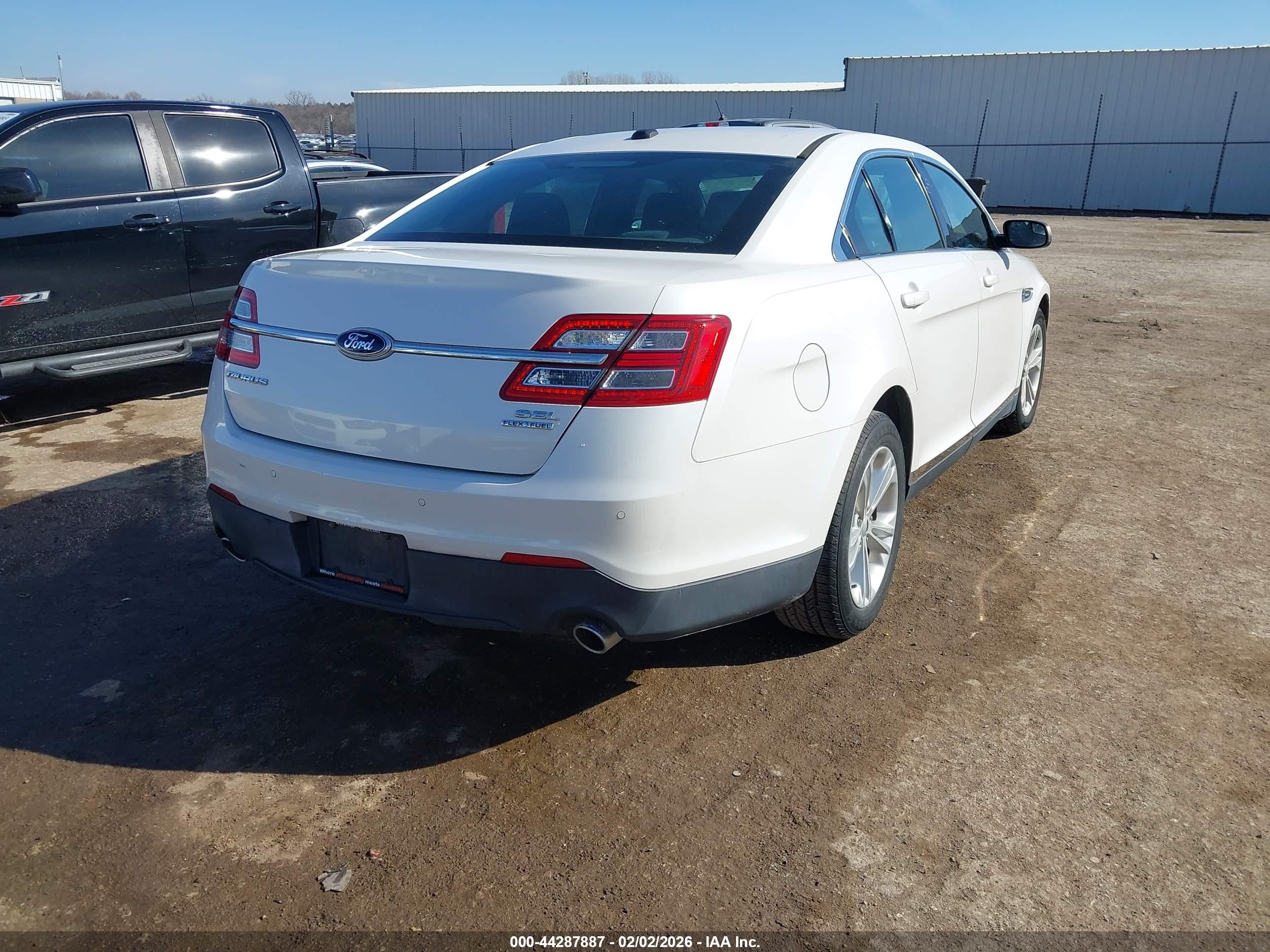 2013 Ford Taurus Sel White vin: 1FAHP2E86DG220545