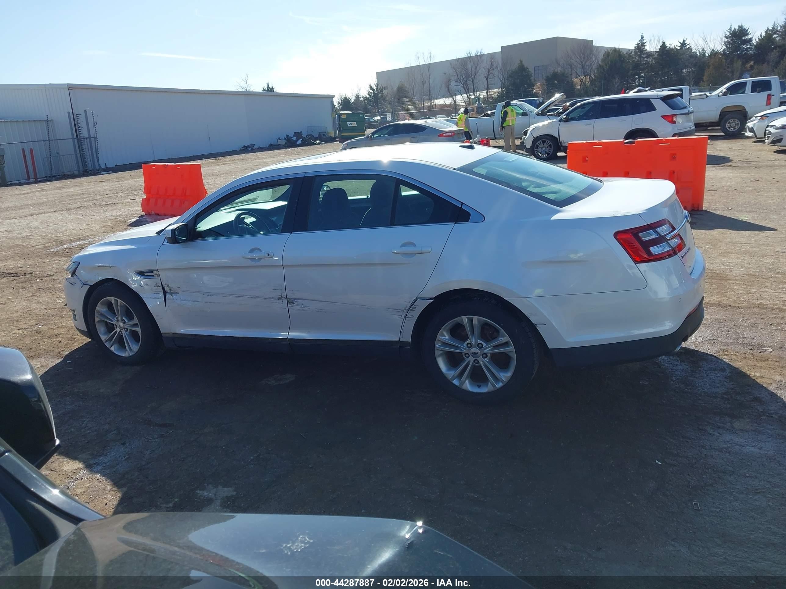 2013 Ford Taurus Sel White vin: 1FAHP2E86DG220545