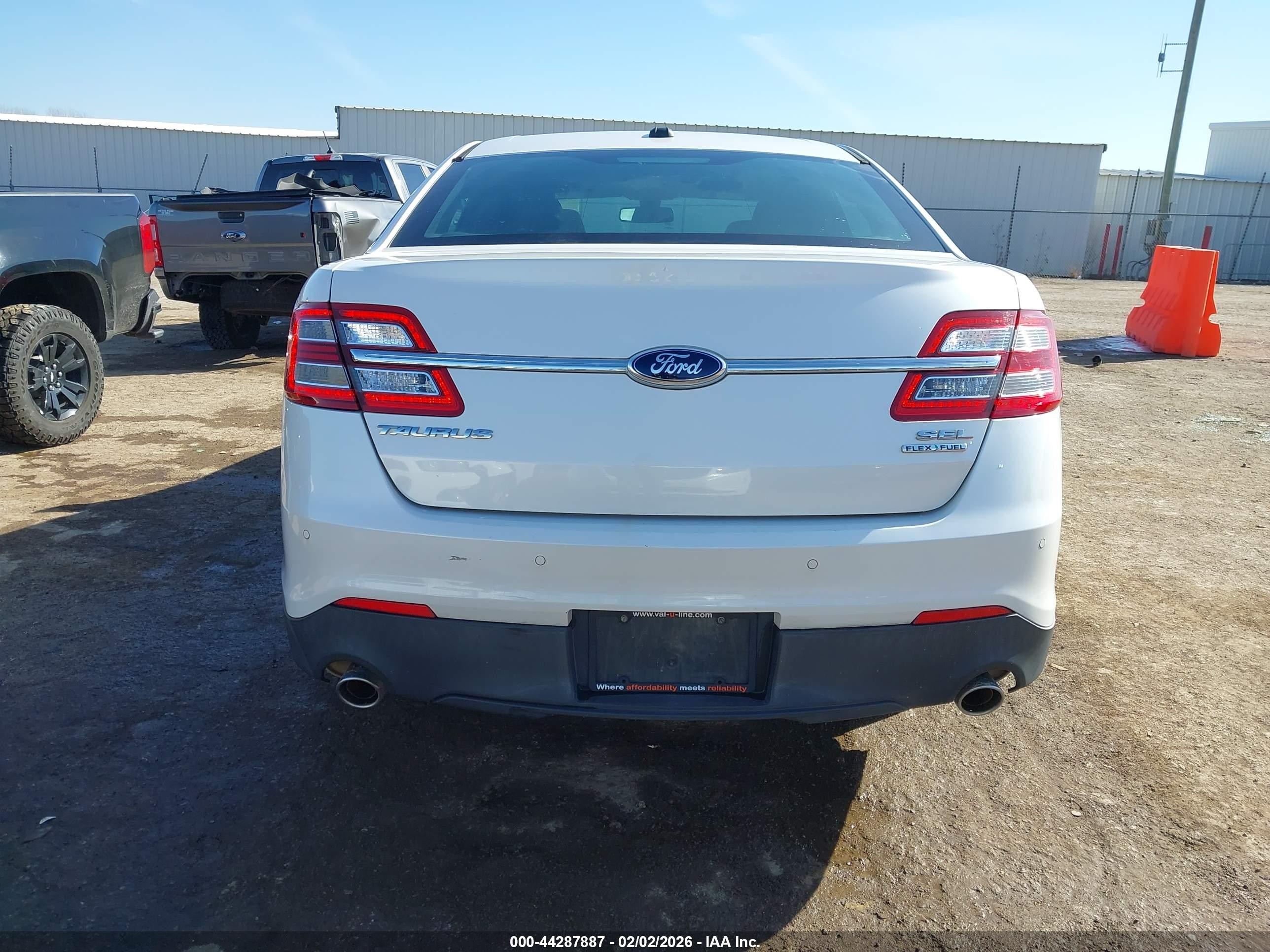 2013 Ford Taurus Sel White vin: 1FAHP2E86DG220545
