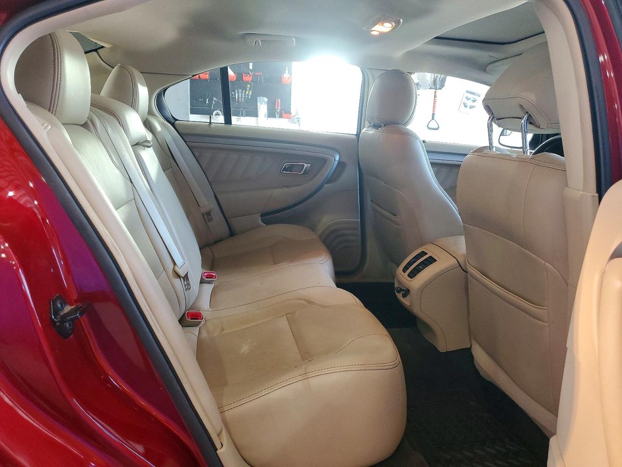 2014 Ford Taurus Sel Красный vin: 1FAHP2E86EG100309