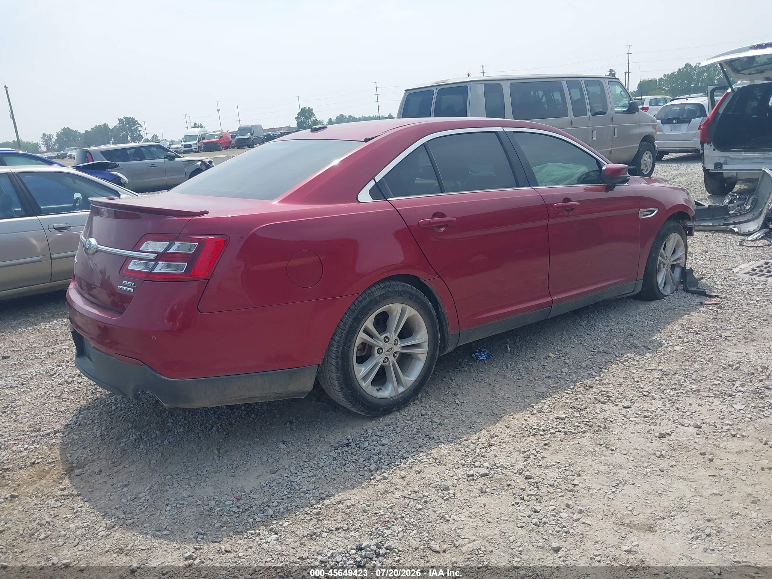 2014 Ford Taurus Sel Красный vin: 1FAHP2E86EG184566