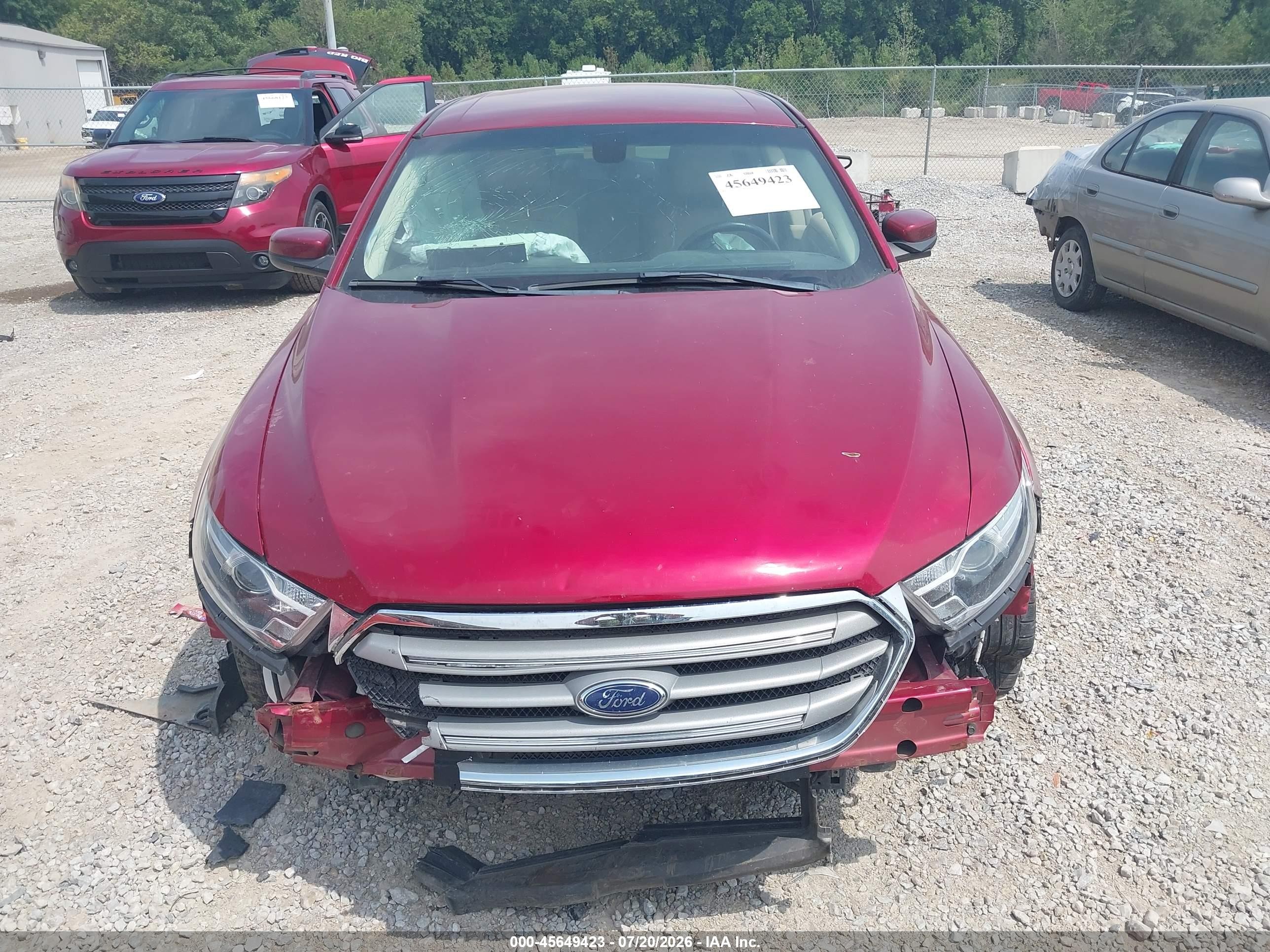 2014 Ford Taurus Sel Красный vin: 1FAHP2E86EG184566