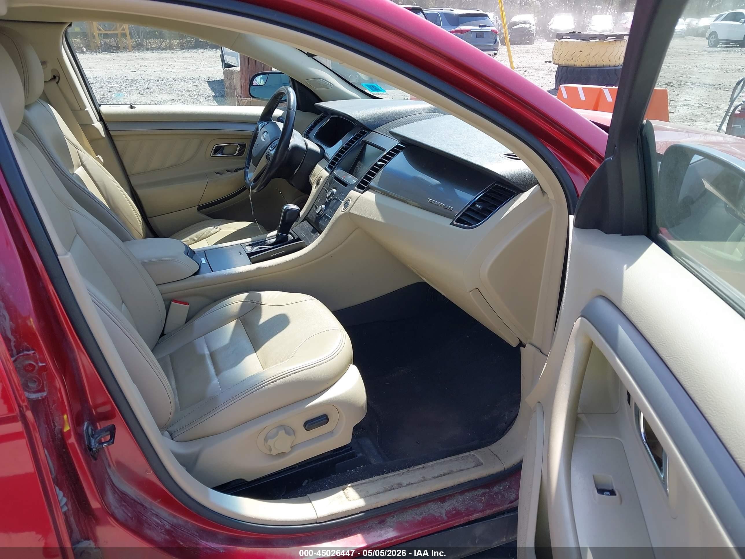 2015 Ford Taurus Sel Red vin: 1FAHP2E86FG201934