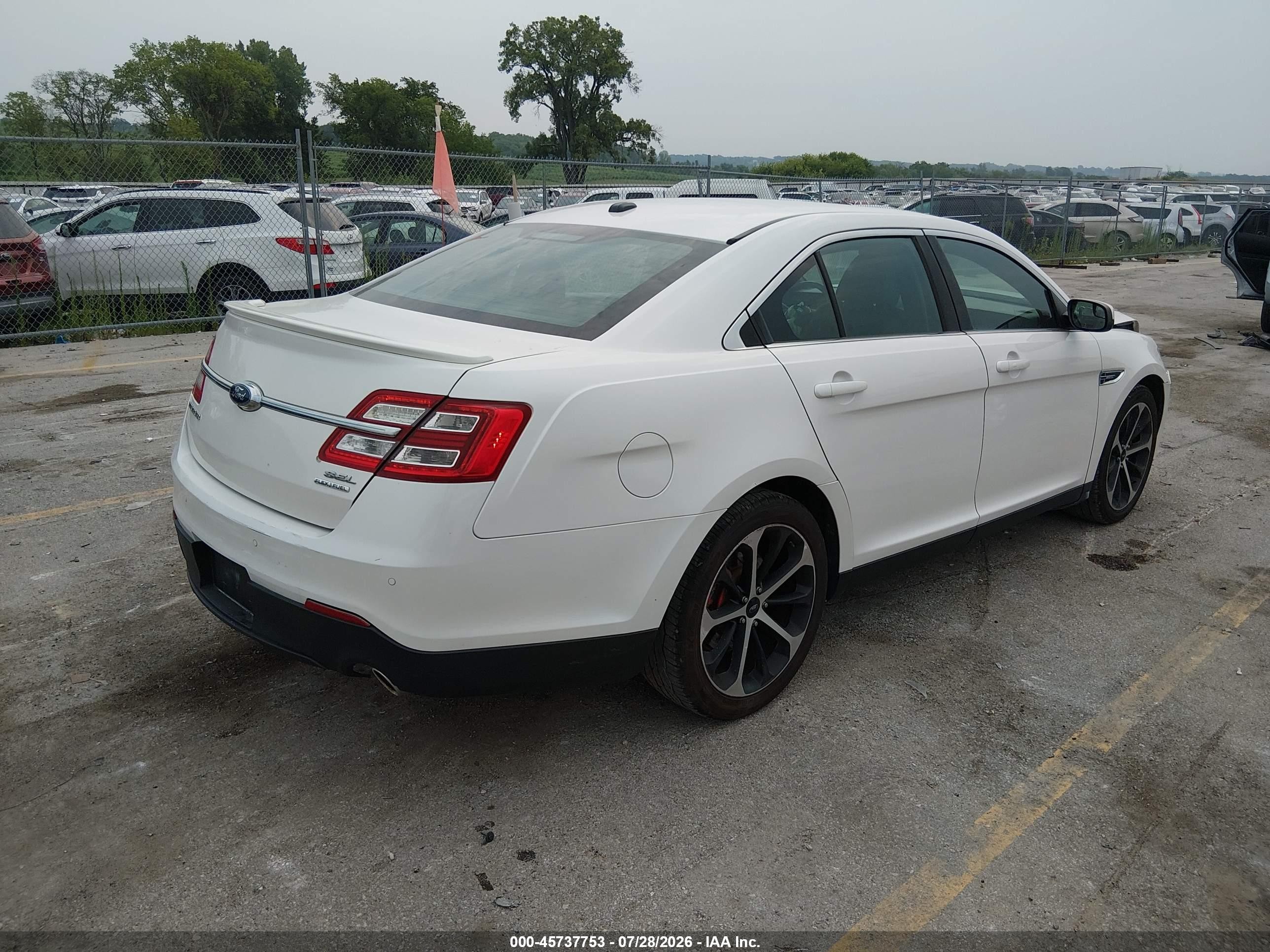 2015 Ford Taurus Sel White vin: 1FAHP2E86FG203361