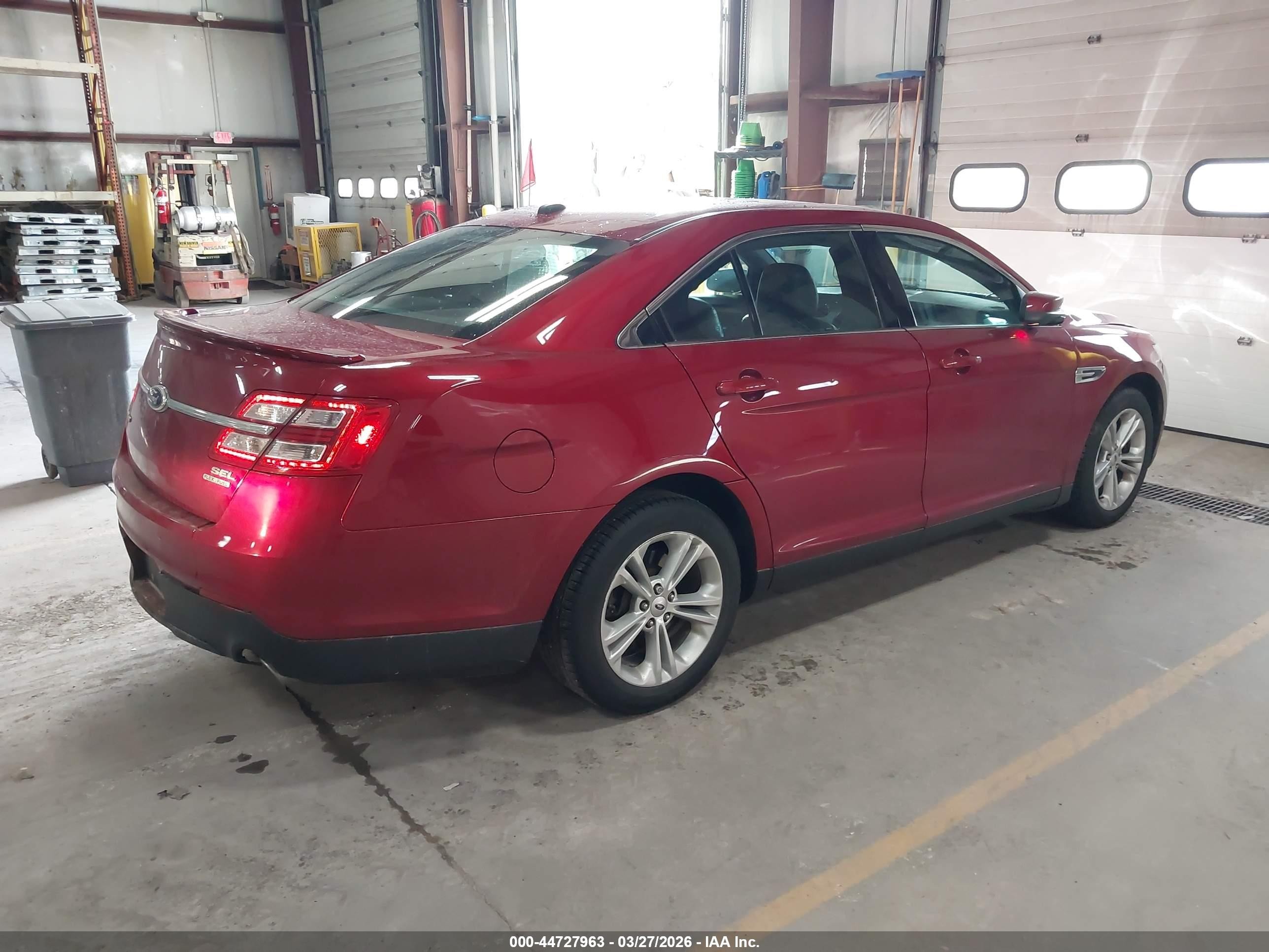 2013 Ford Taurus Sel Red vin: 1FAHP2E87DG152109