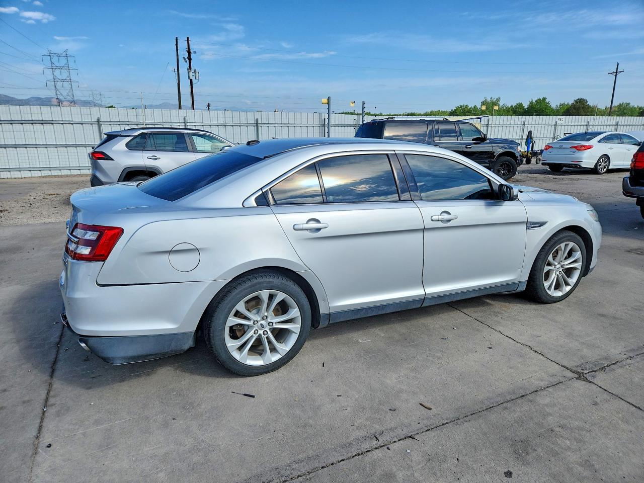 2013 Ford Taurus Sel Silver vin: 1FAHP2E87DG190813