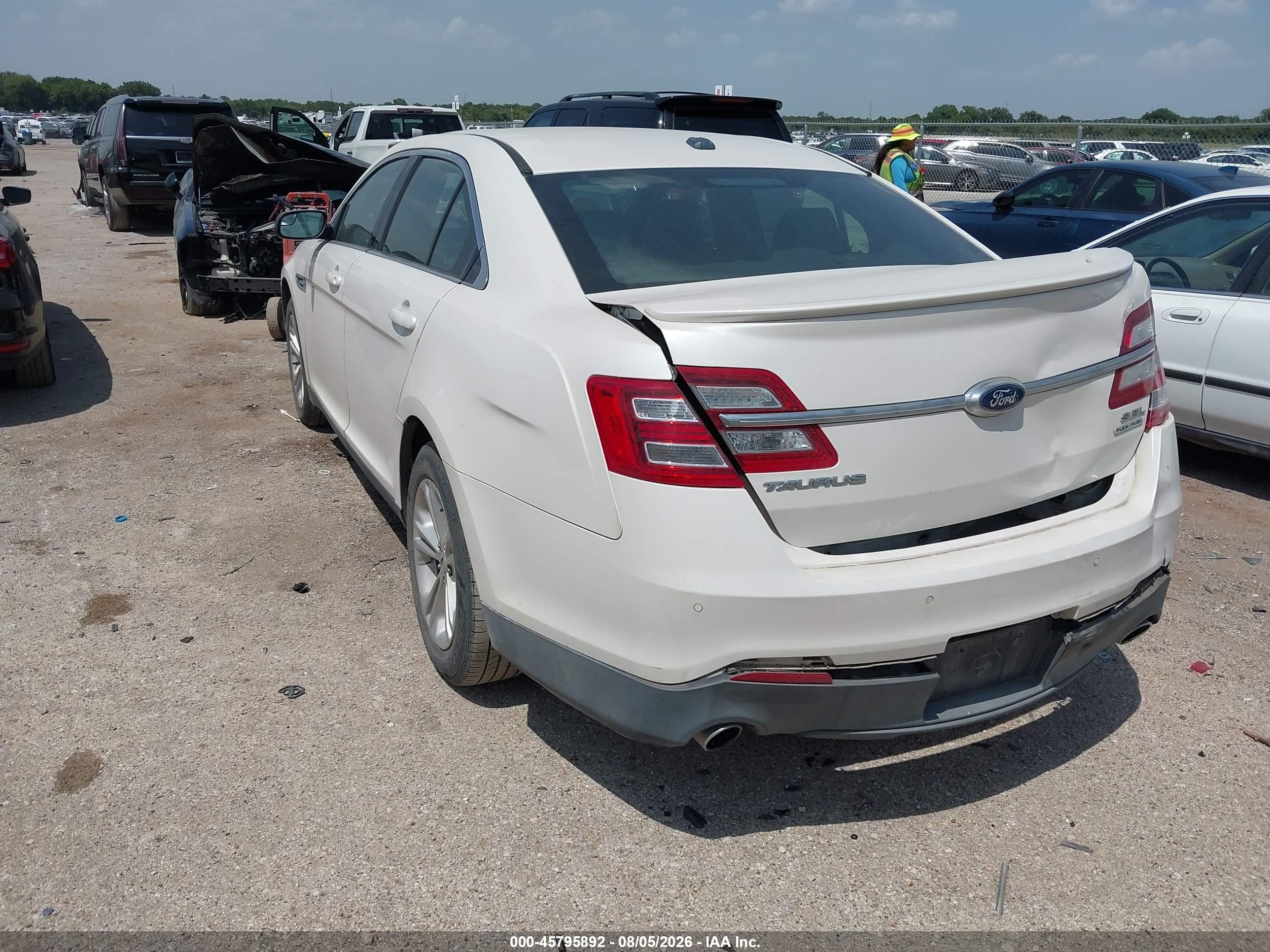 2015 Ford Taurus Sel White vin: 1FAHP2E87FG160911