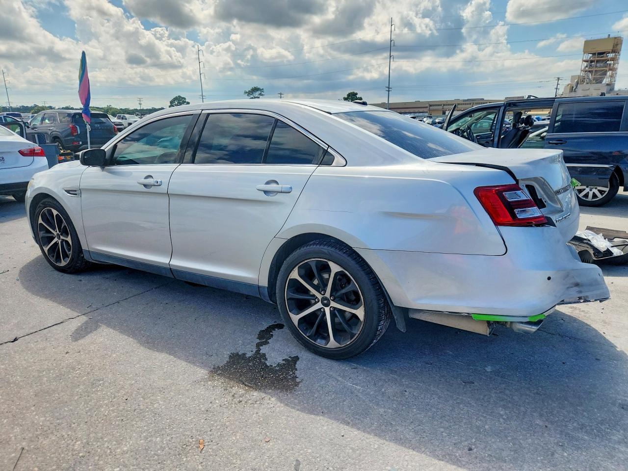 2015 Ford Taurus Sel Silver vin: 1FAHP2E87FG174887
