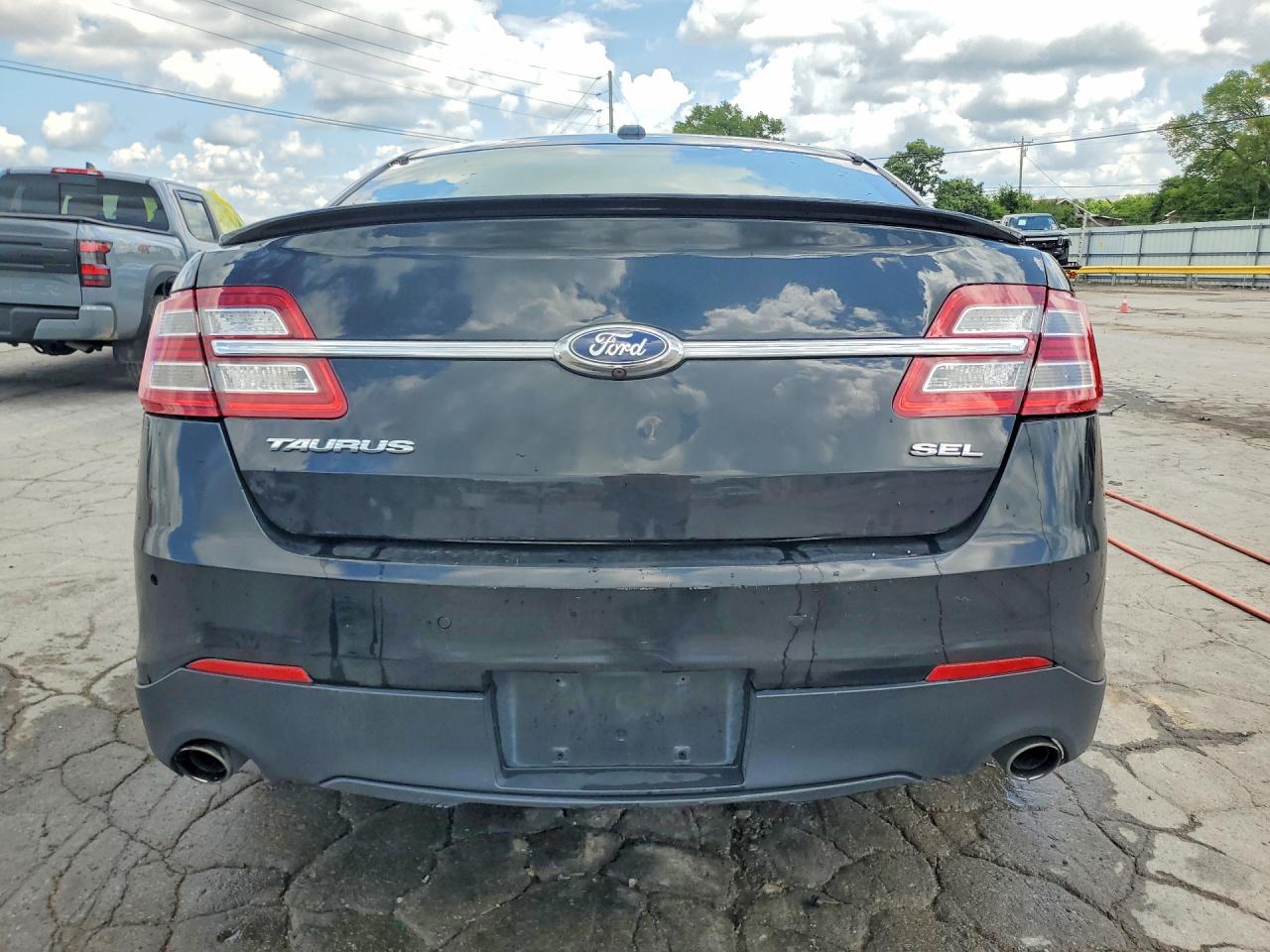 2015 Ford Taurus Sel Черный vin: 1FAHP2E87FG183721