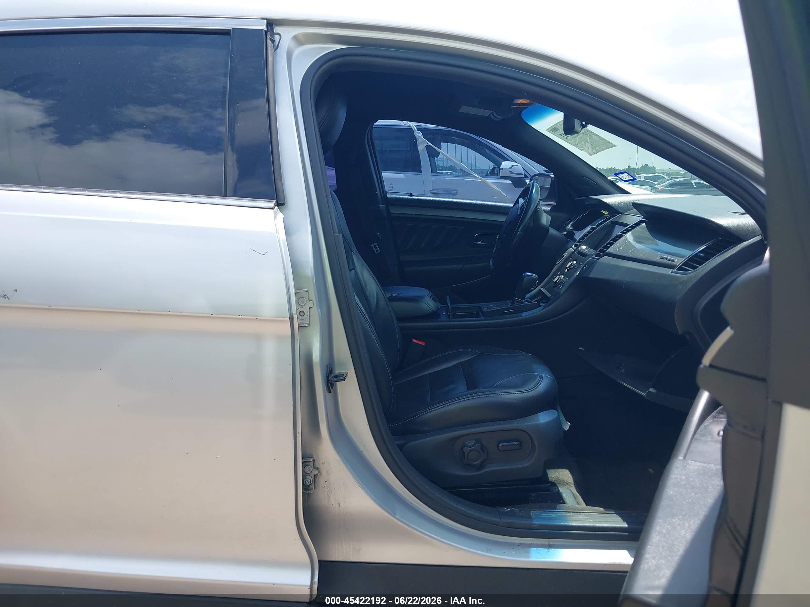 2013 Ford Taurus Sel Silver vin: 1FAHP2E88DG105364
