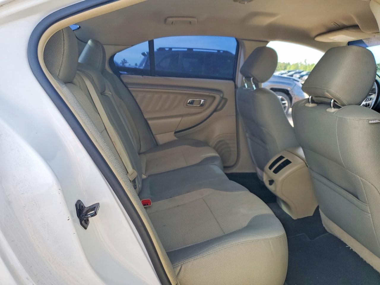 2013 Ford Taurus Sel Белый vin: 1FAHP2E88DG109303