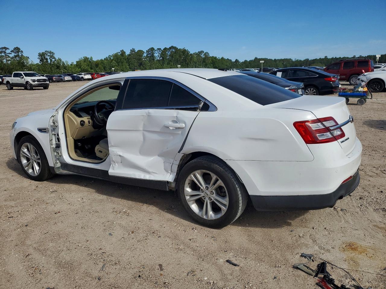 2013 Ford Taurus Sel Белый vin: 1FAHP2E88DG109303