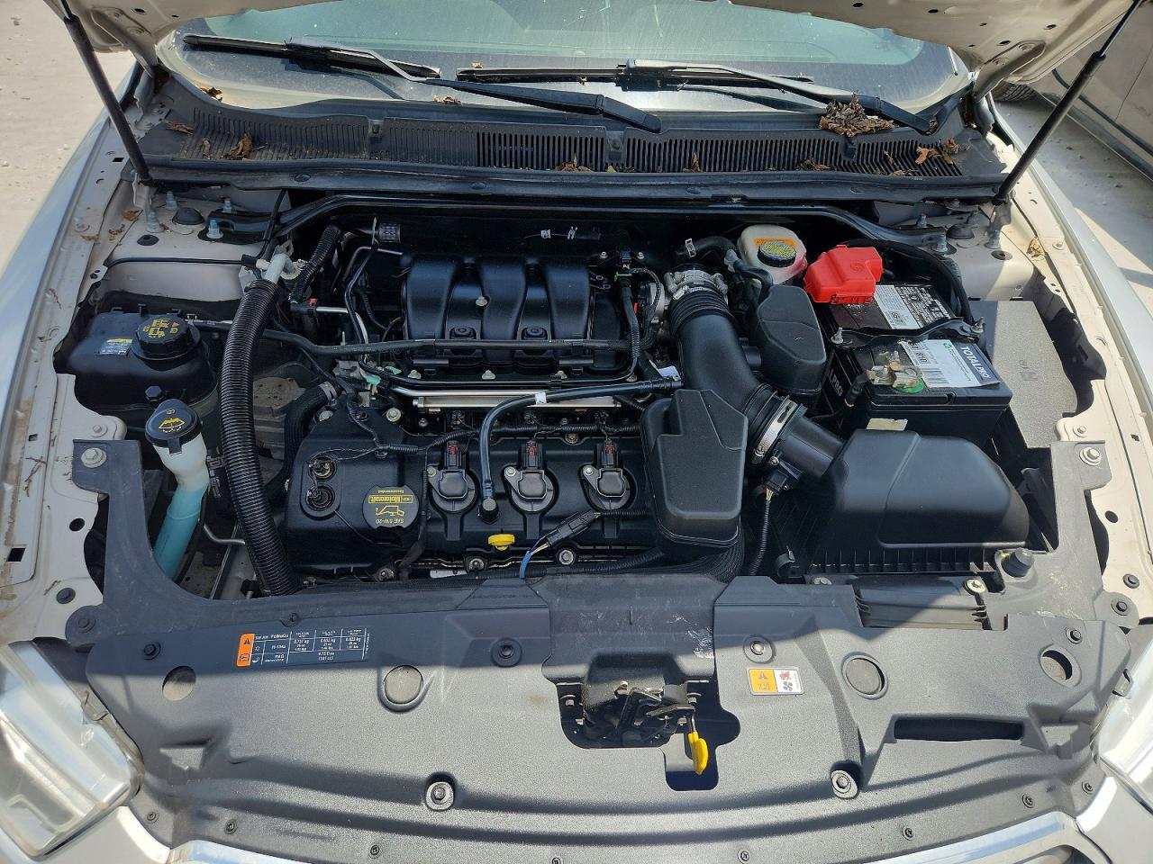 2013 Ford Taurus Sel Silver vin: 1FAHP2E88DG113304