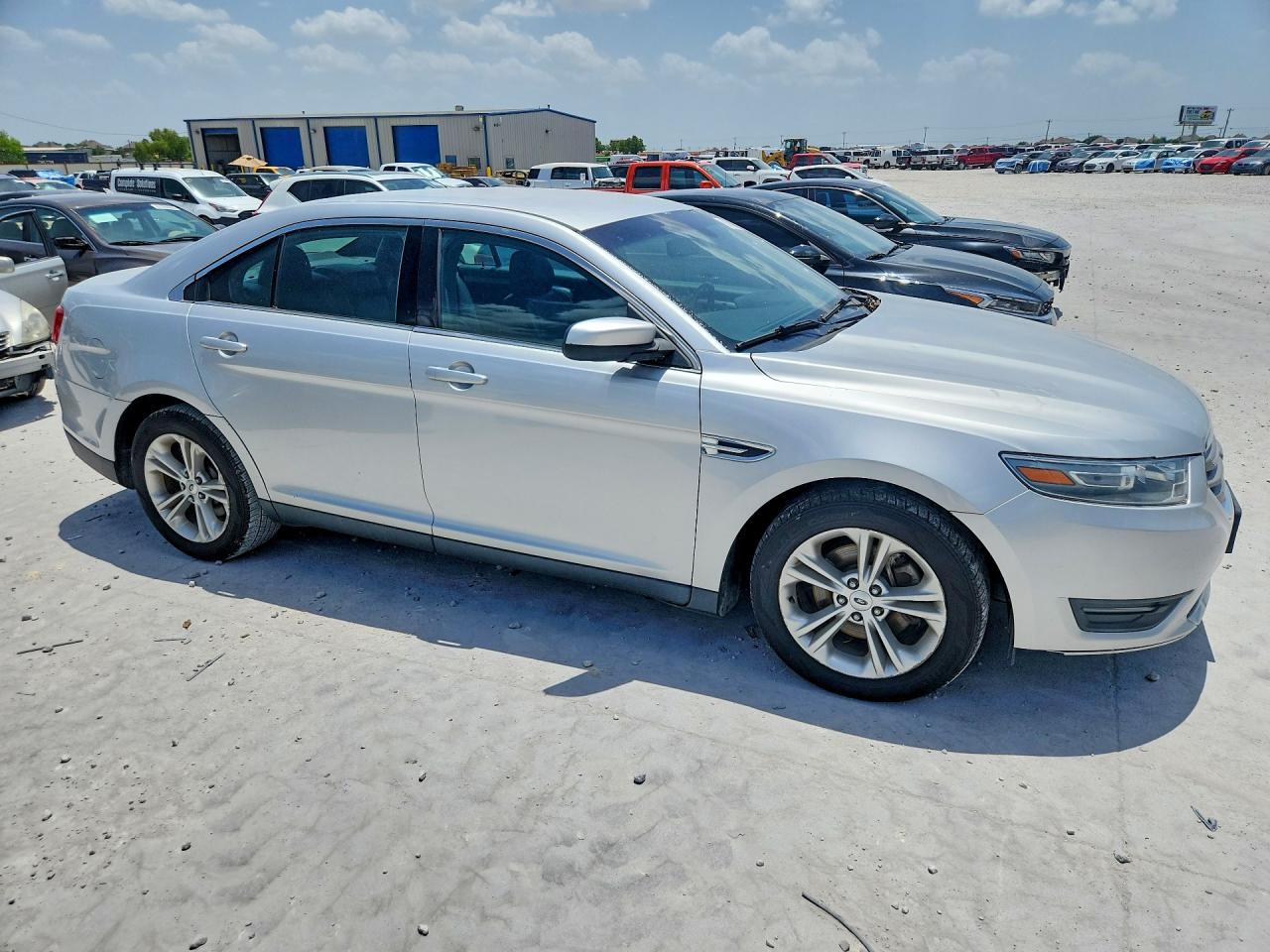 2013 Ford Taurus Sel Silver vin: 1FAHP2E88DG113304