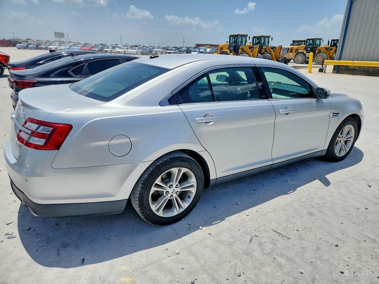 2013 Ford Taurus Sel Silver vin: 1FAHP2E88DG113304