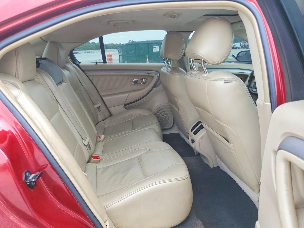 2013 Ford Taurus Sel Burgundy vin: 1FAHP2E88DG179769