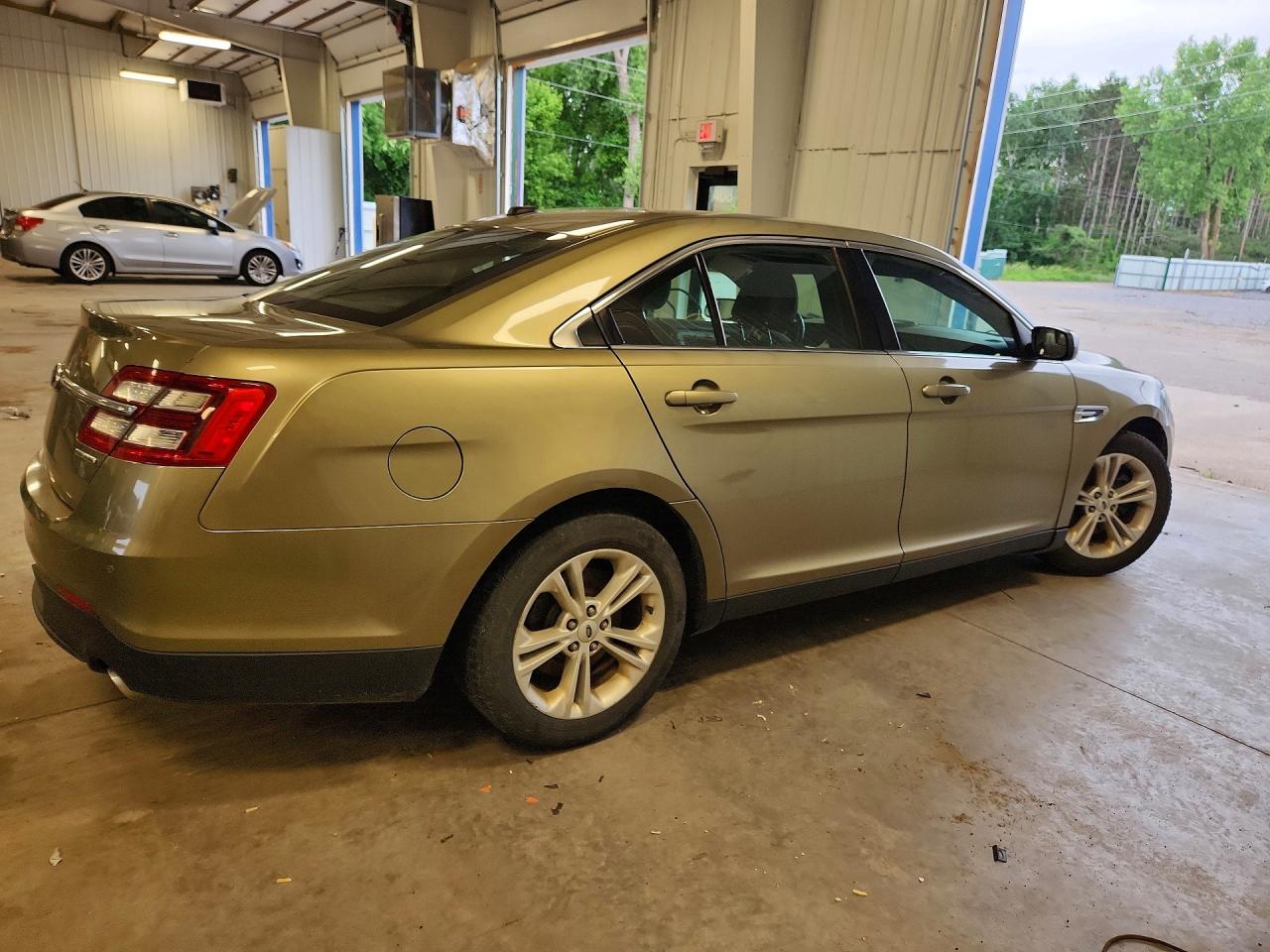 2013 Ford Taurus Sel Gold vin: 1FAHP2E88DG185183