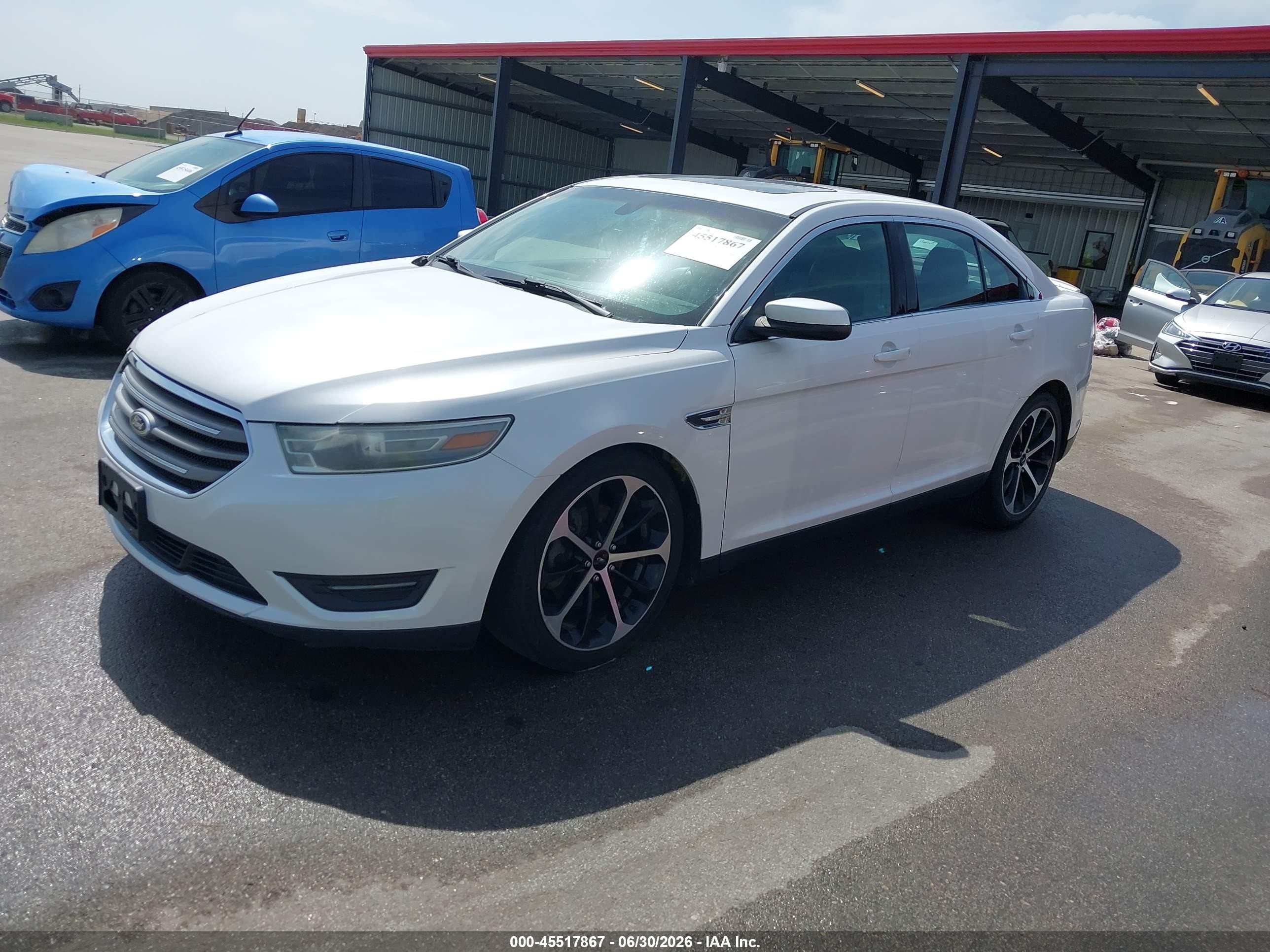 2014 Ford Taurus Sel White vin: 1FAHP2E88EG131478