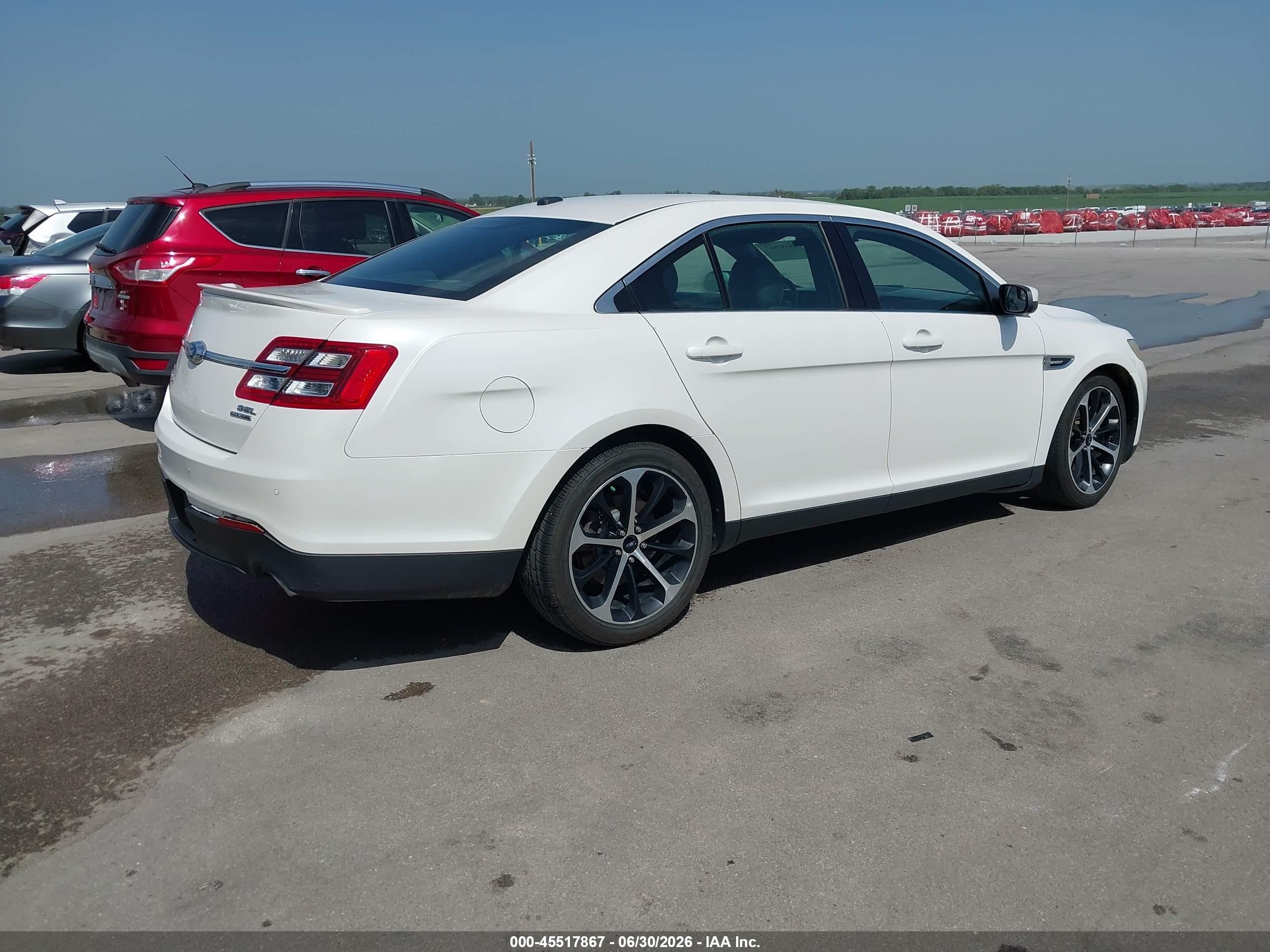 2014 Ford Taurus Sel White vin: 1FAHP2E88EG131478