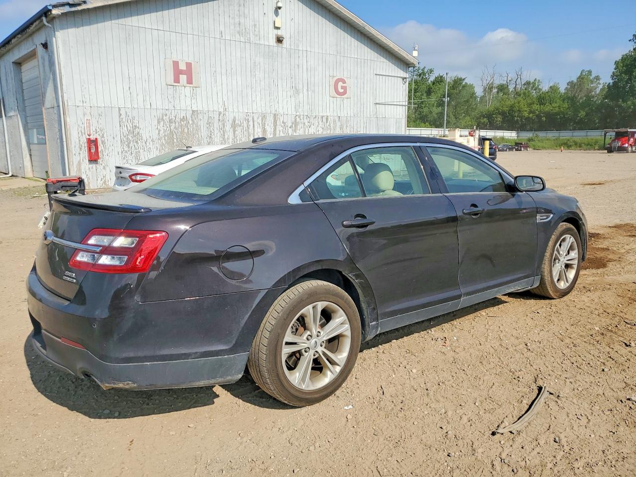 2014 Ford Taurus Sel Черный vin: 1FAHP2E88EG147857