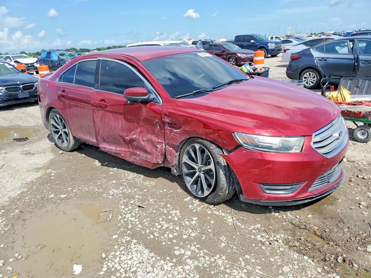 2015 Ford Taurus Sel Maroon vin: 1FAHP2E88FG161694